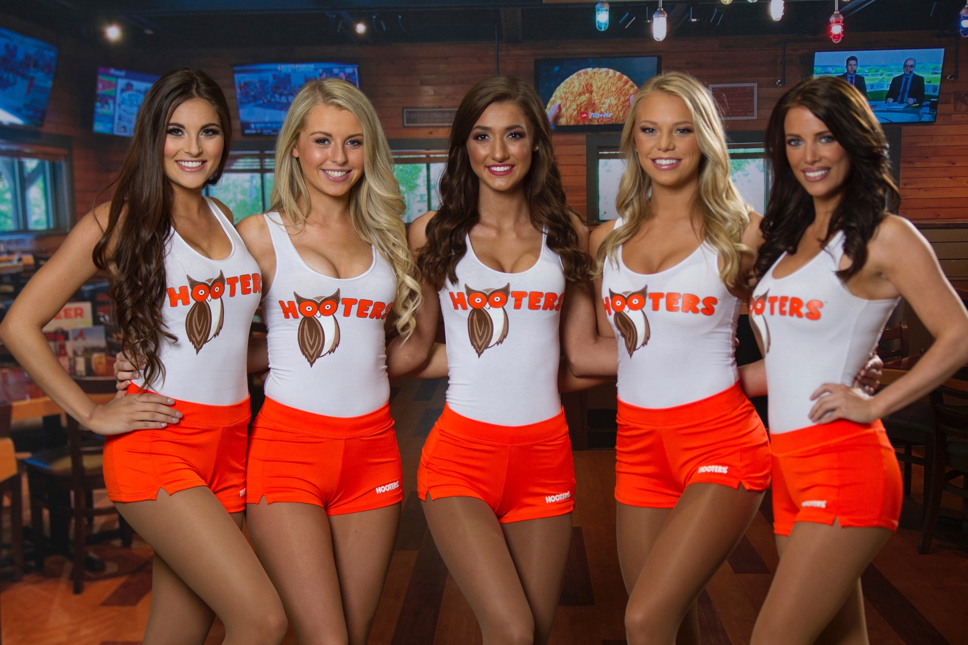 Hooters