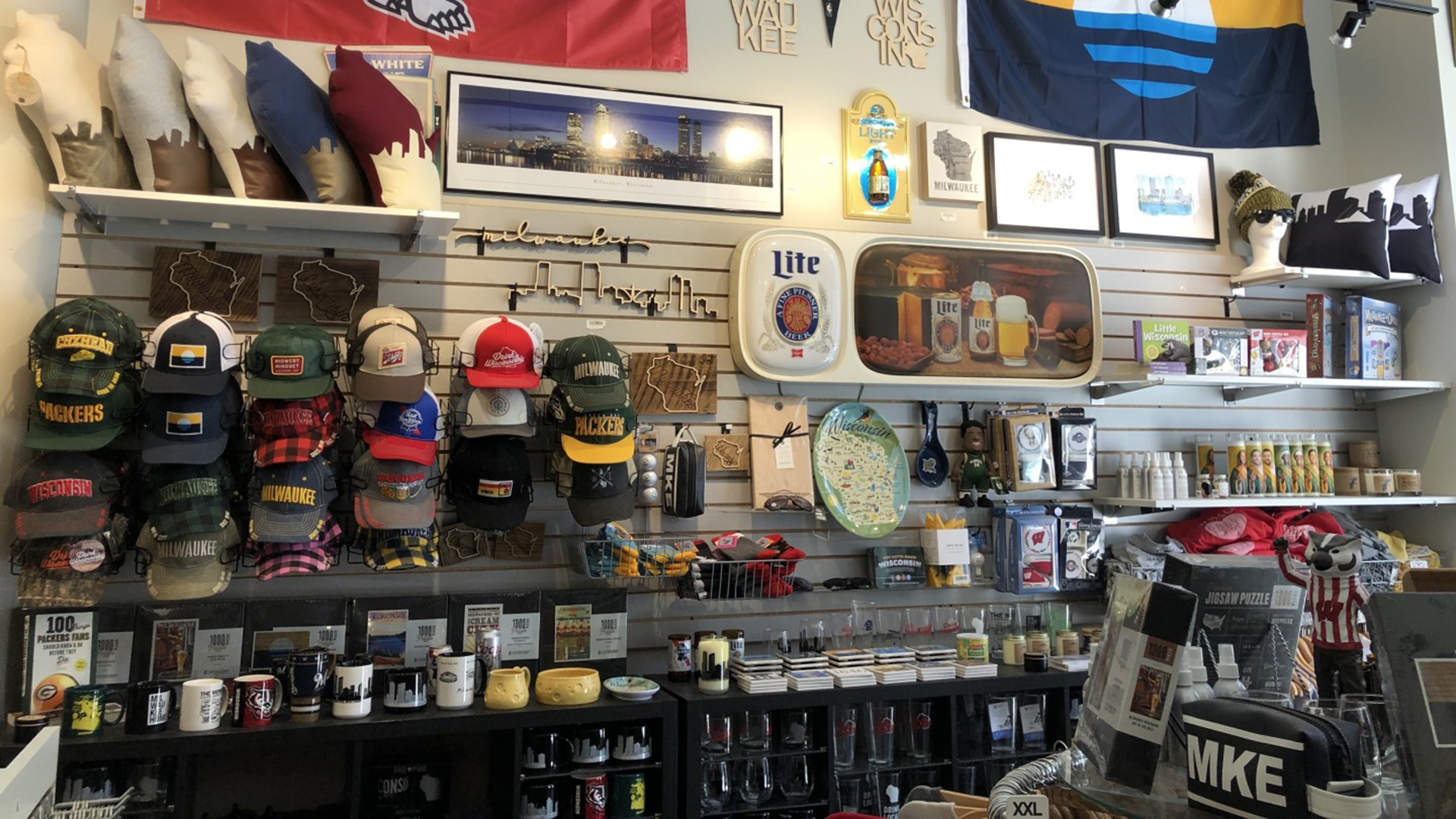 Milwaukee retailers store near me