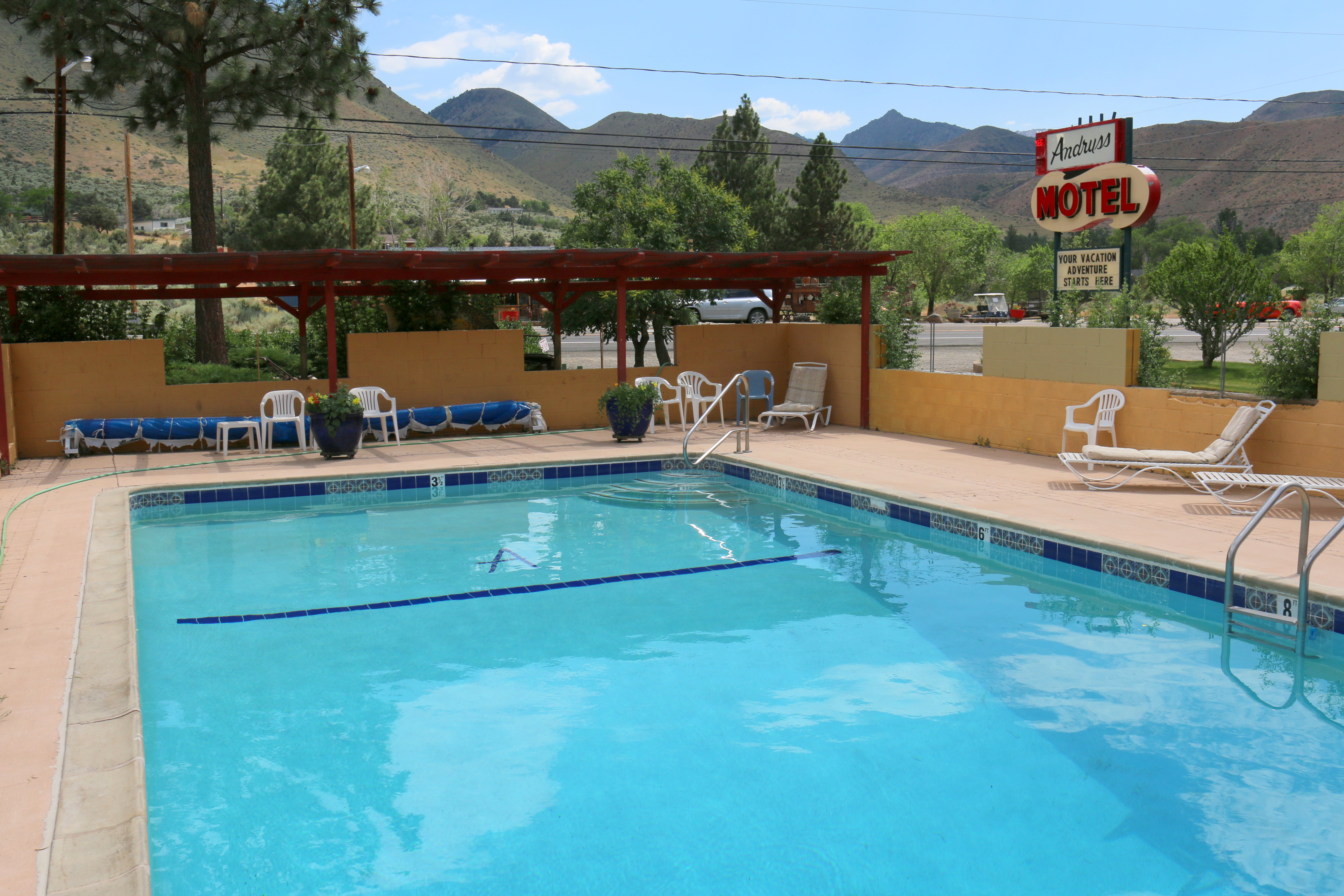Andruss Motel