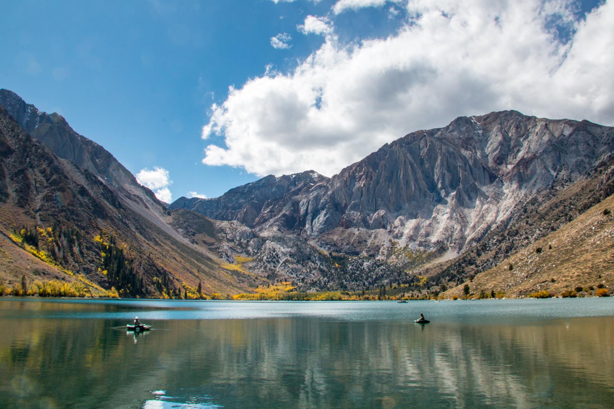 nature landscape image of convict lake in mammoth lakes california
