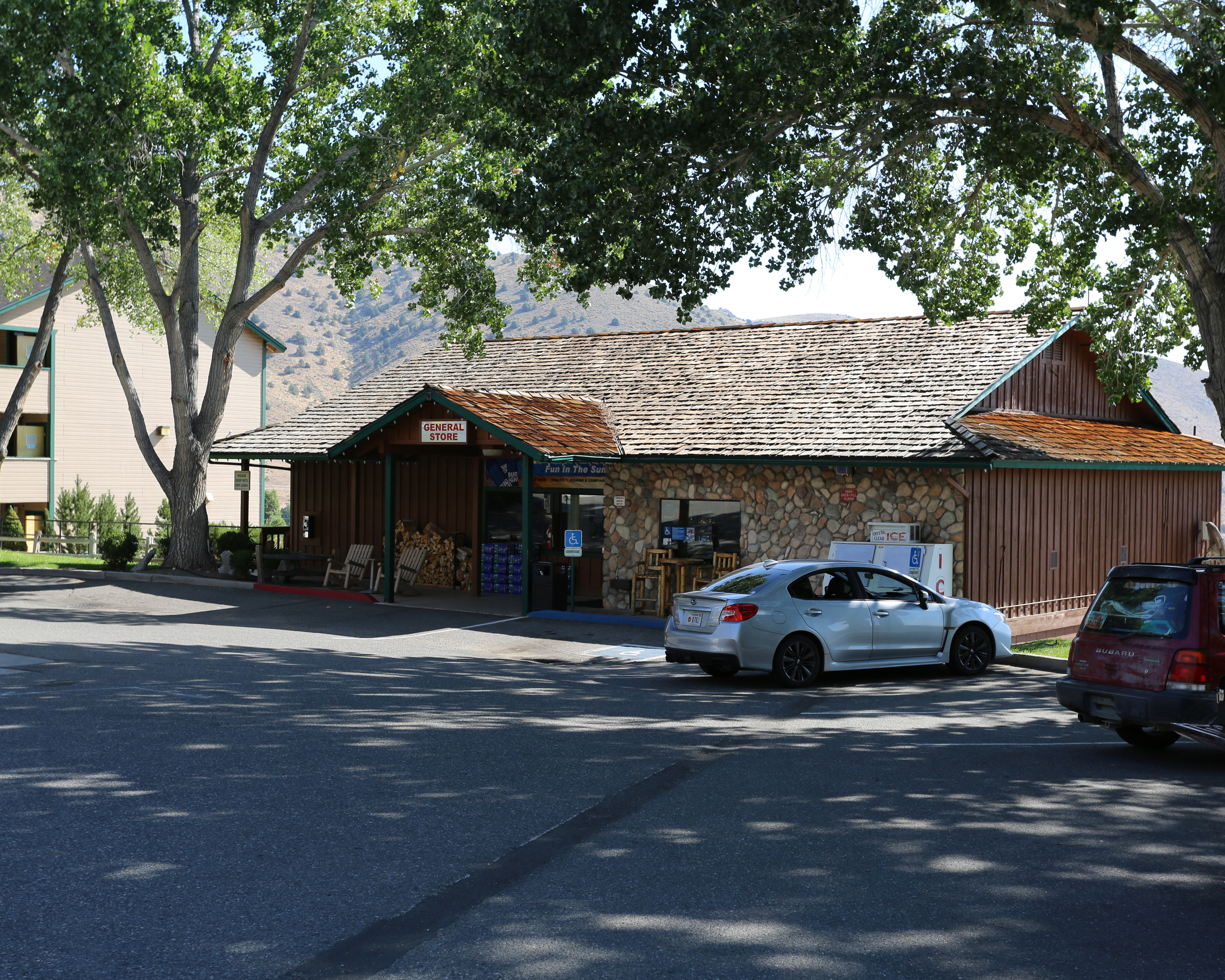 Topaz Lodge & Casino