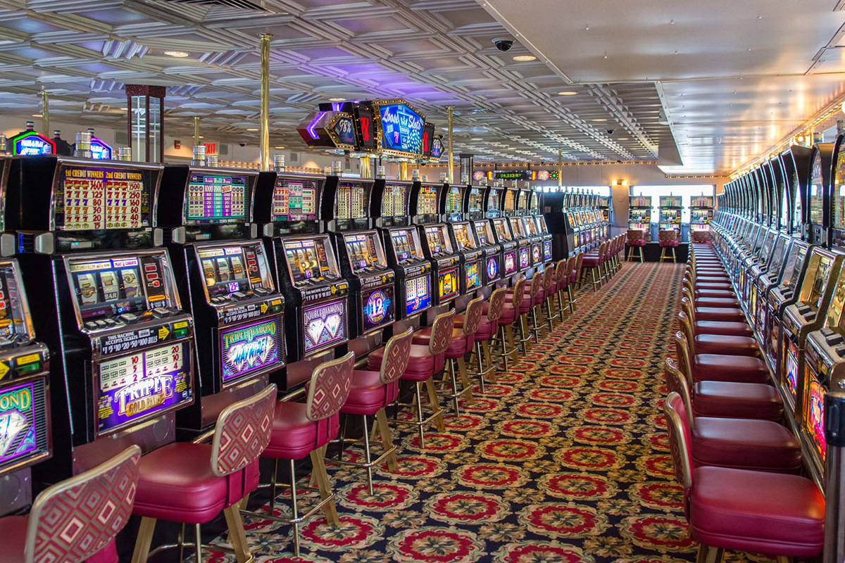 Rules Not To Follow About Online Casinos