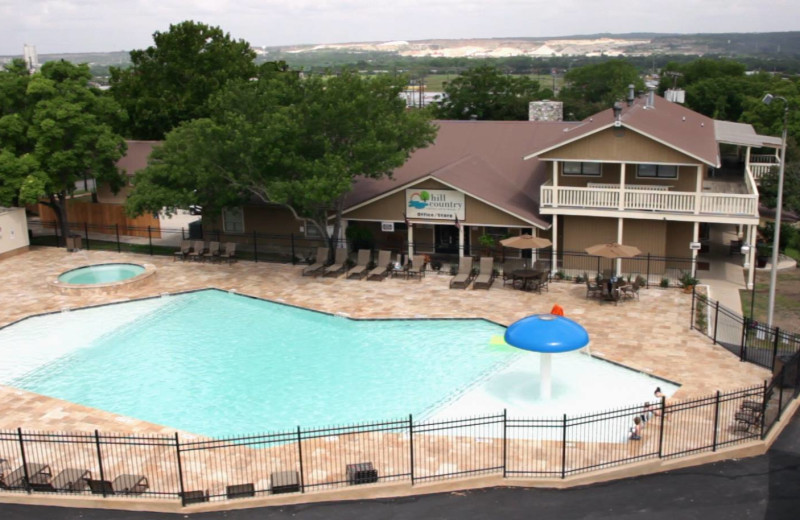 Hill Country Cottage Rv Resort