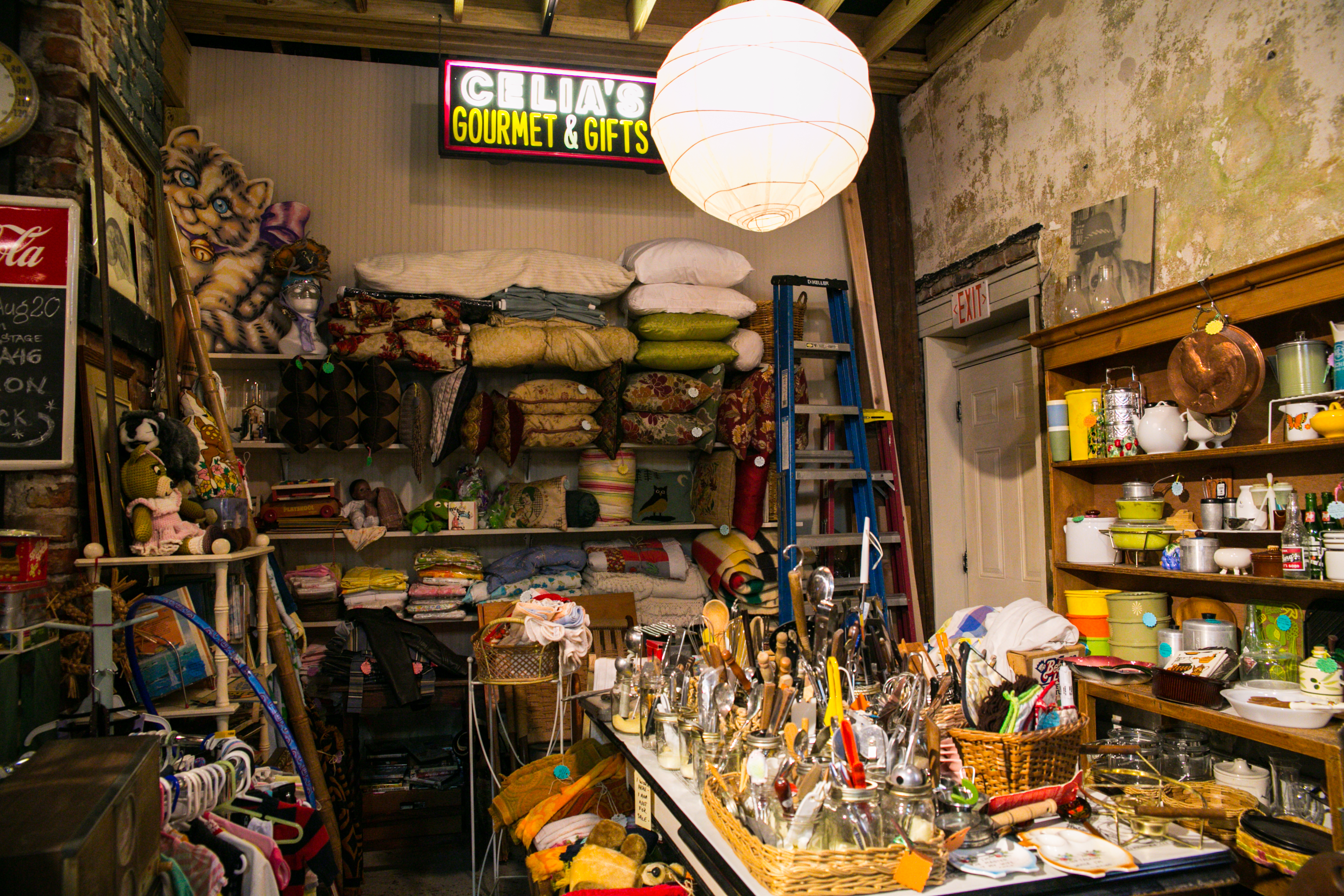 LA46 General Store & Vintage Market