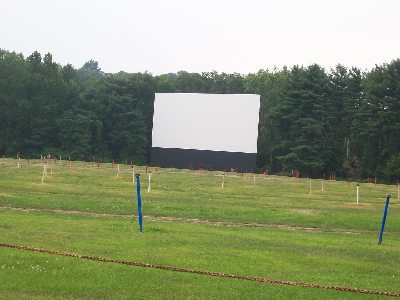 poughkeepsie outdoor movie theater