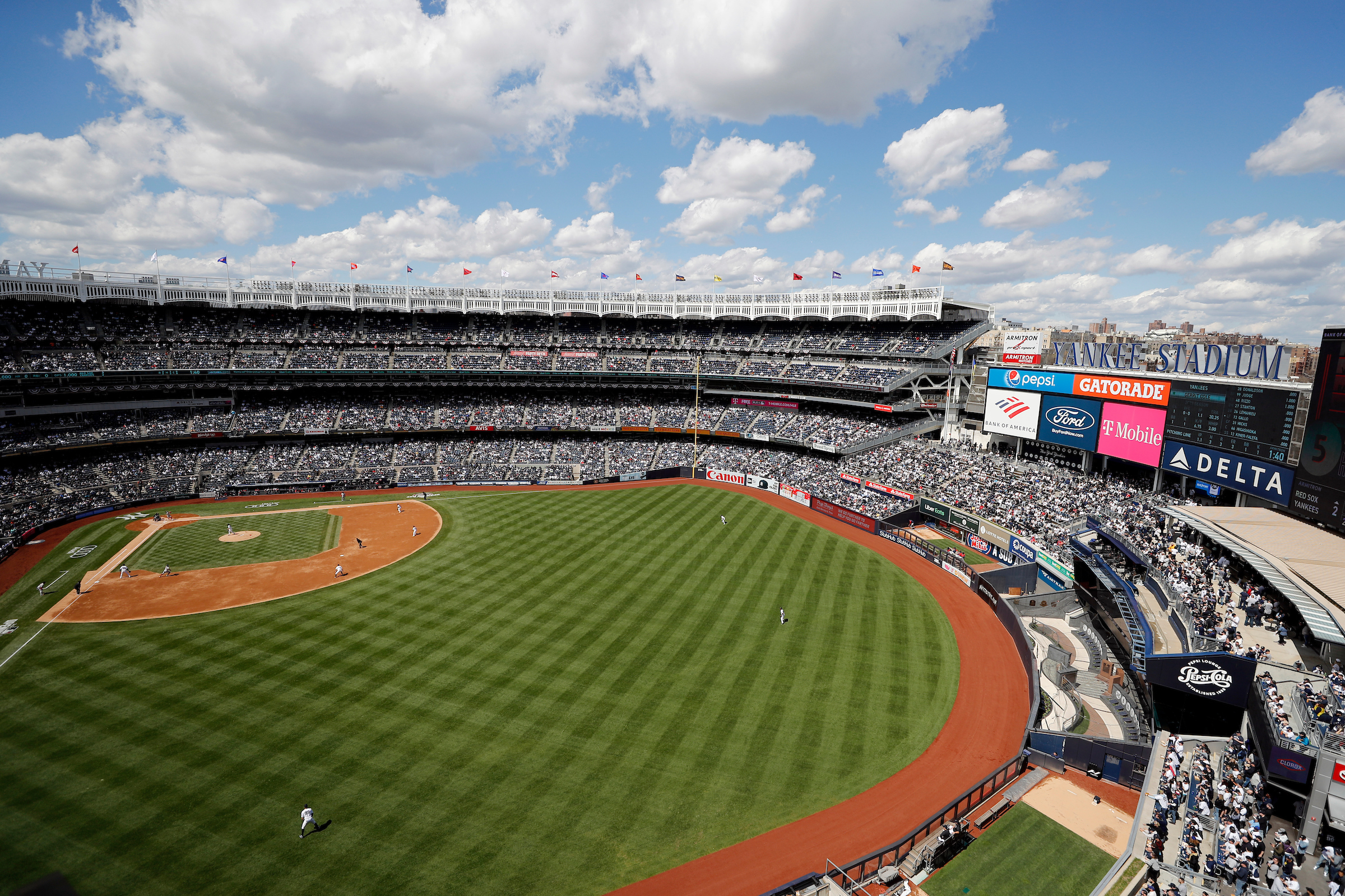 【中古】「未使用品」New York Yankees Essential: Games of Yankee Stadiu [DVD] [Import] New York Yankees: Essential Games of Yankee [DVD] [Import] 【公式