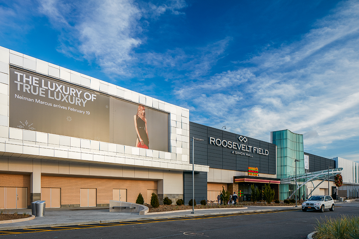 Roosevelt field on sale mall gap