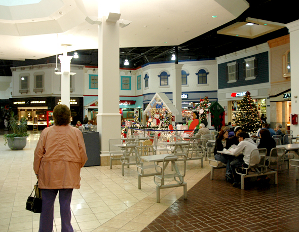 Sangertown Square Mall - Football is back 