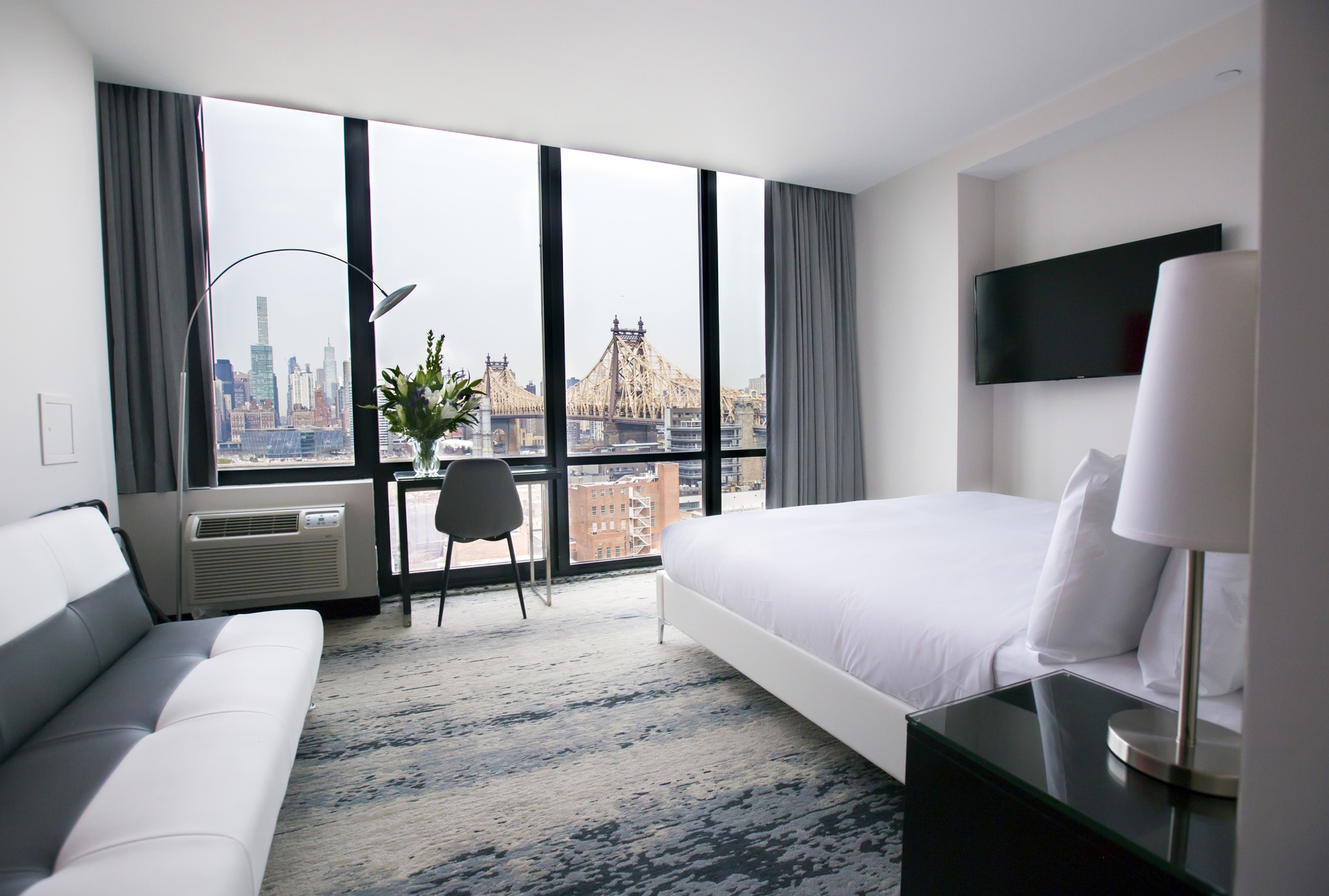 Z NYC Hotel | Queens, NY 11101