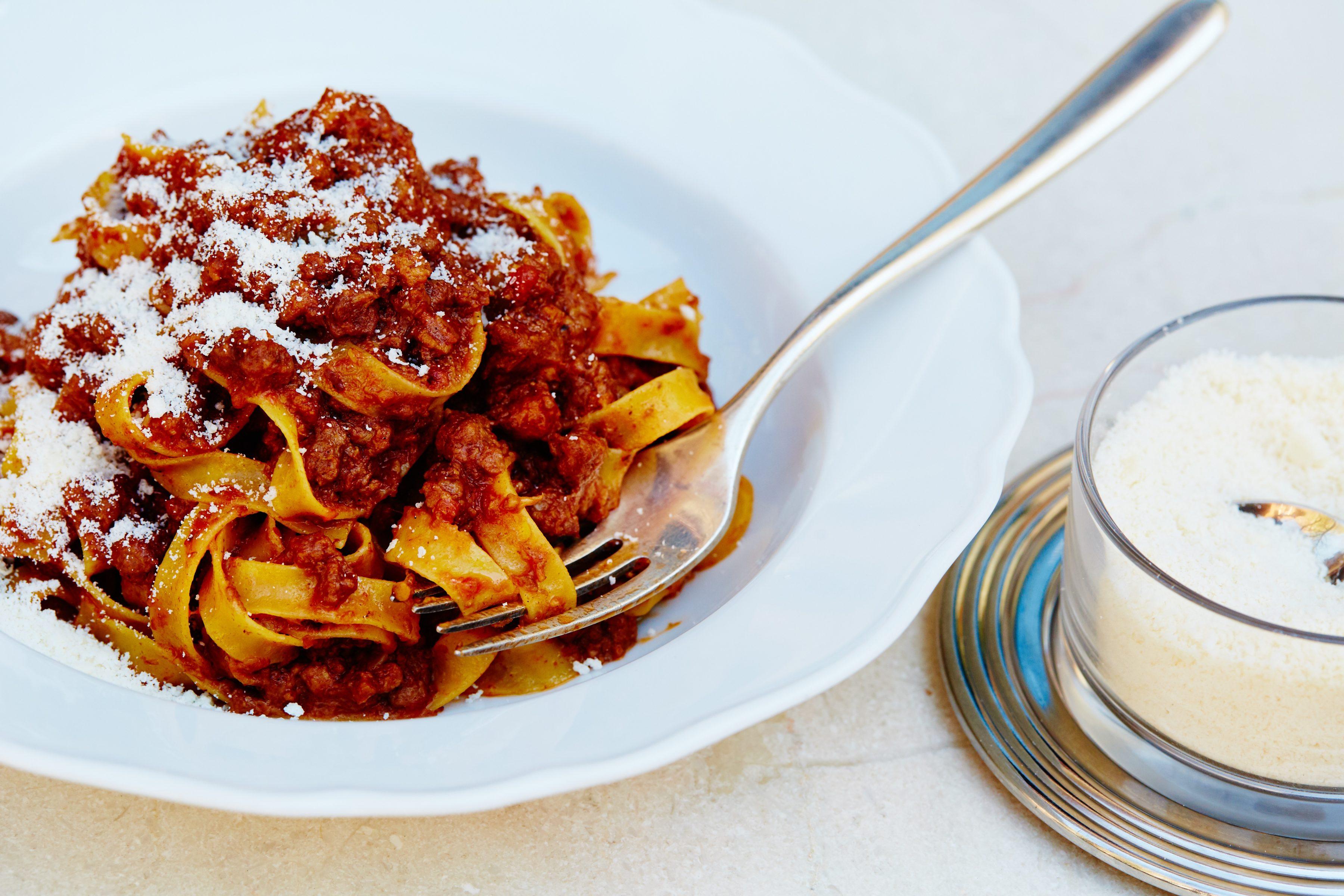 洋書NEW RESTAURANTS IN ITALY/シルヴィオ・サン・ピエトロ santambroeussoho_sahospitality
