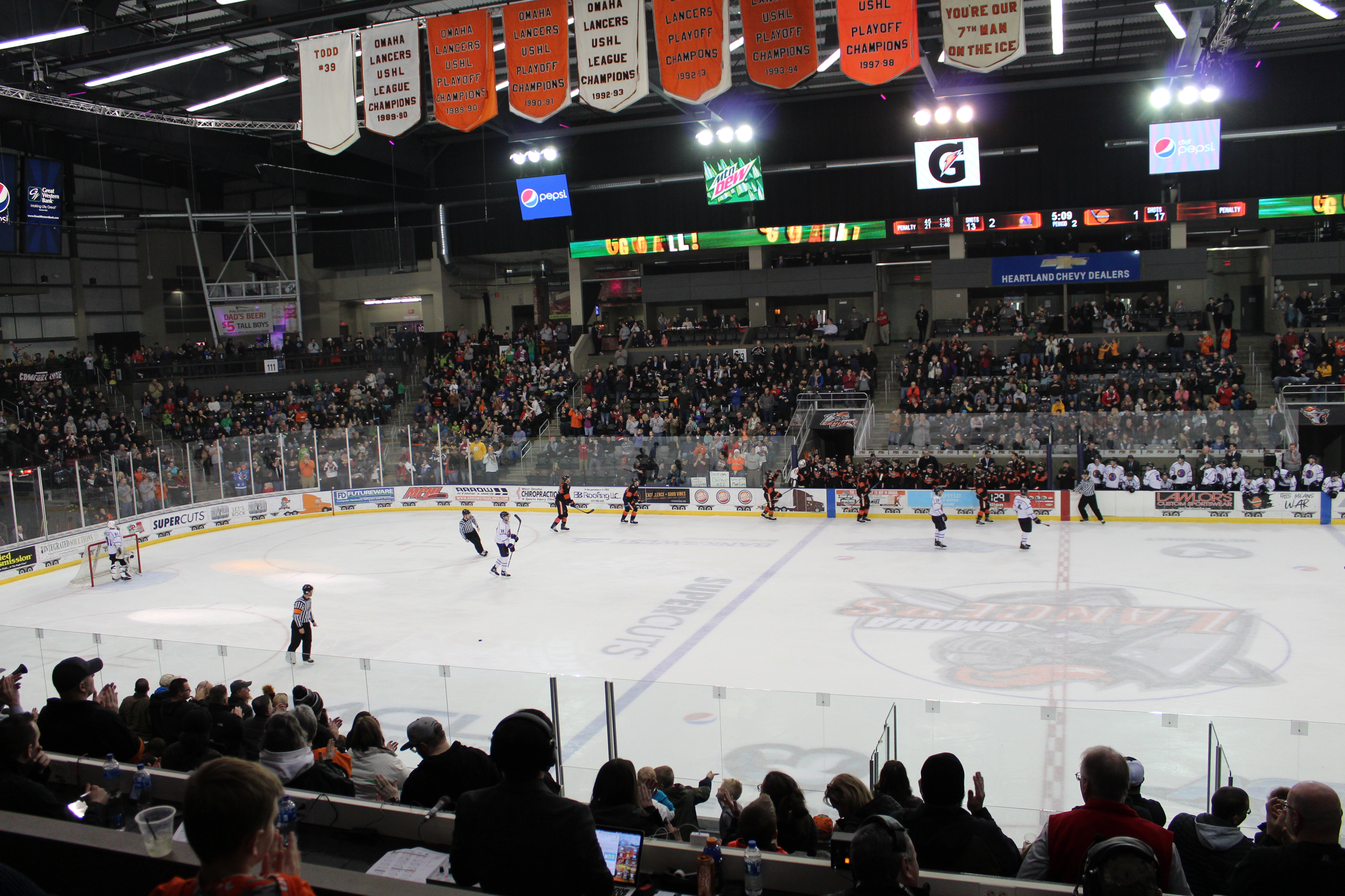 Omaha Lancers - IT'S GAME DAY, FOLKS! Join us for our first matchup of the  season with the Sioux City Musketeers at Ralston Arena! 📍Ralston Arena  ⏰6:05 P.M. 📺HockeyTV.com 📻 REMINDER: IF