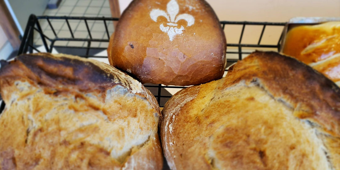 lepetitparis_bread0-