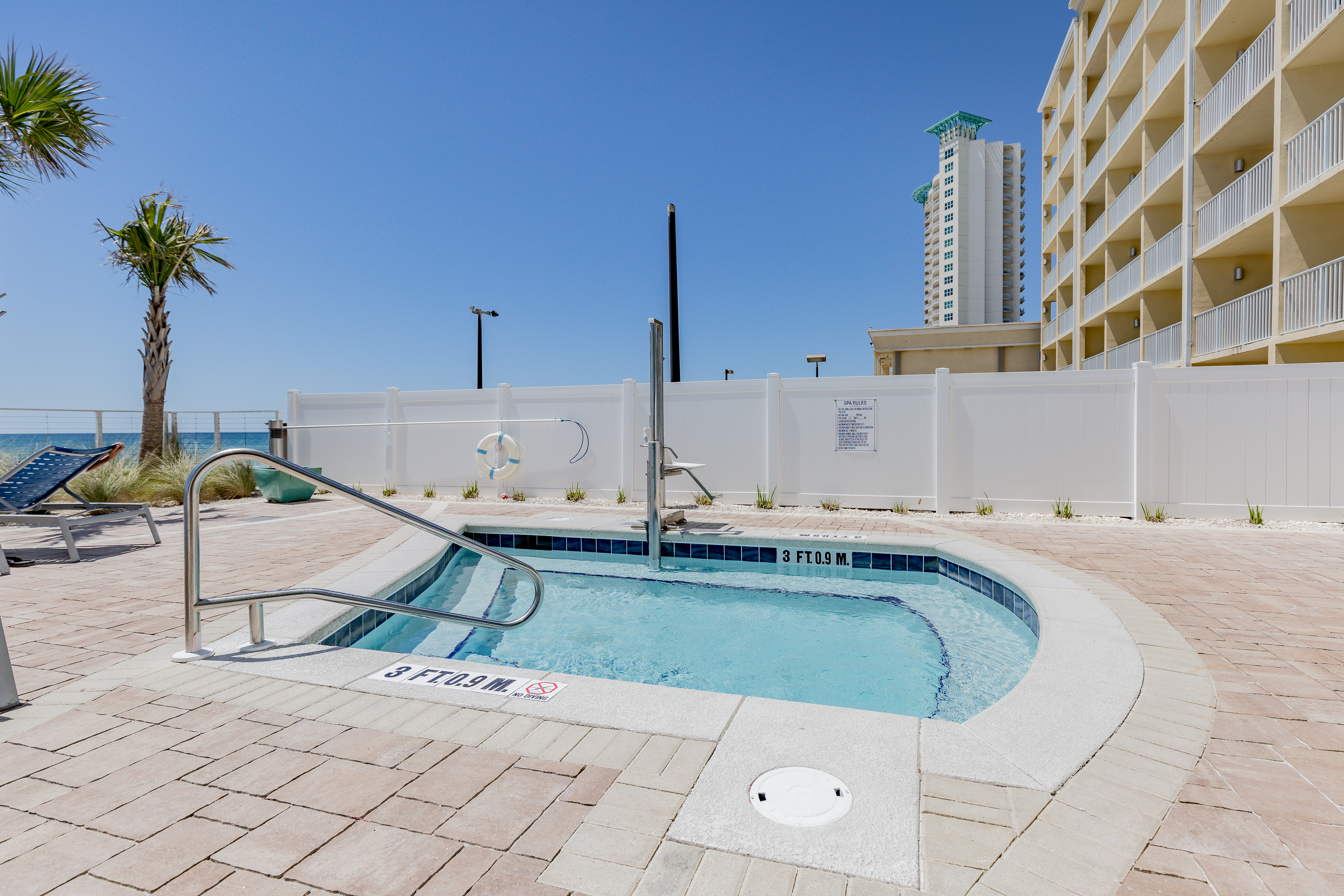 Hampton Inn & Suites Panama City Beach - Beachfront