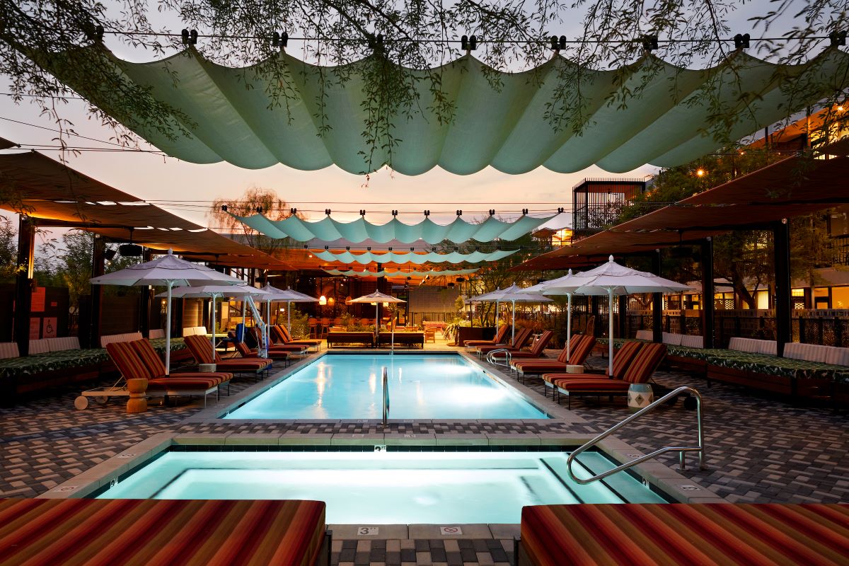 Lylo---Pool-at-Night-12-