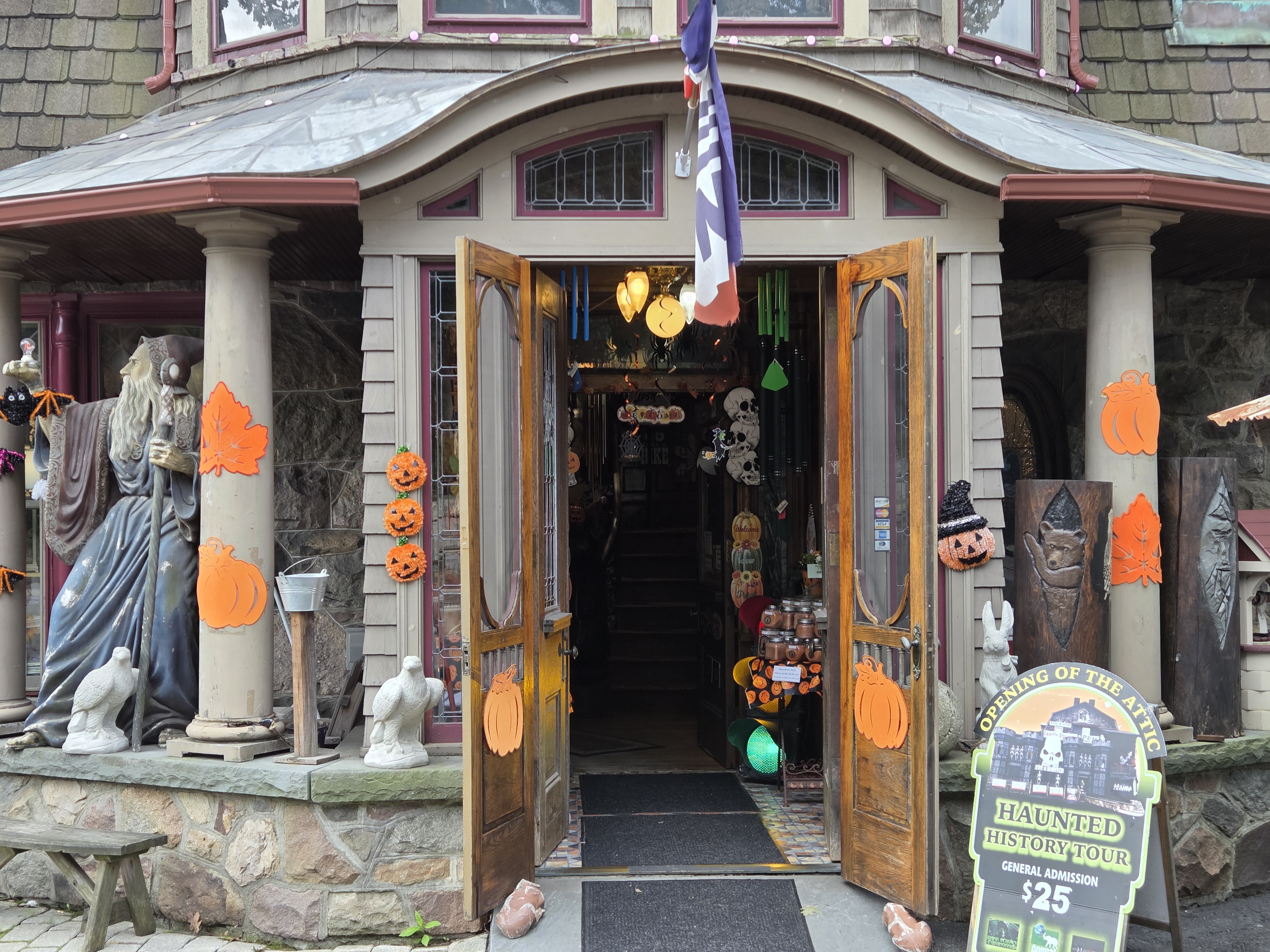 The Haunted Do It In The Dark Tour | The Haunted Candle Shoppe of