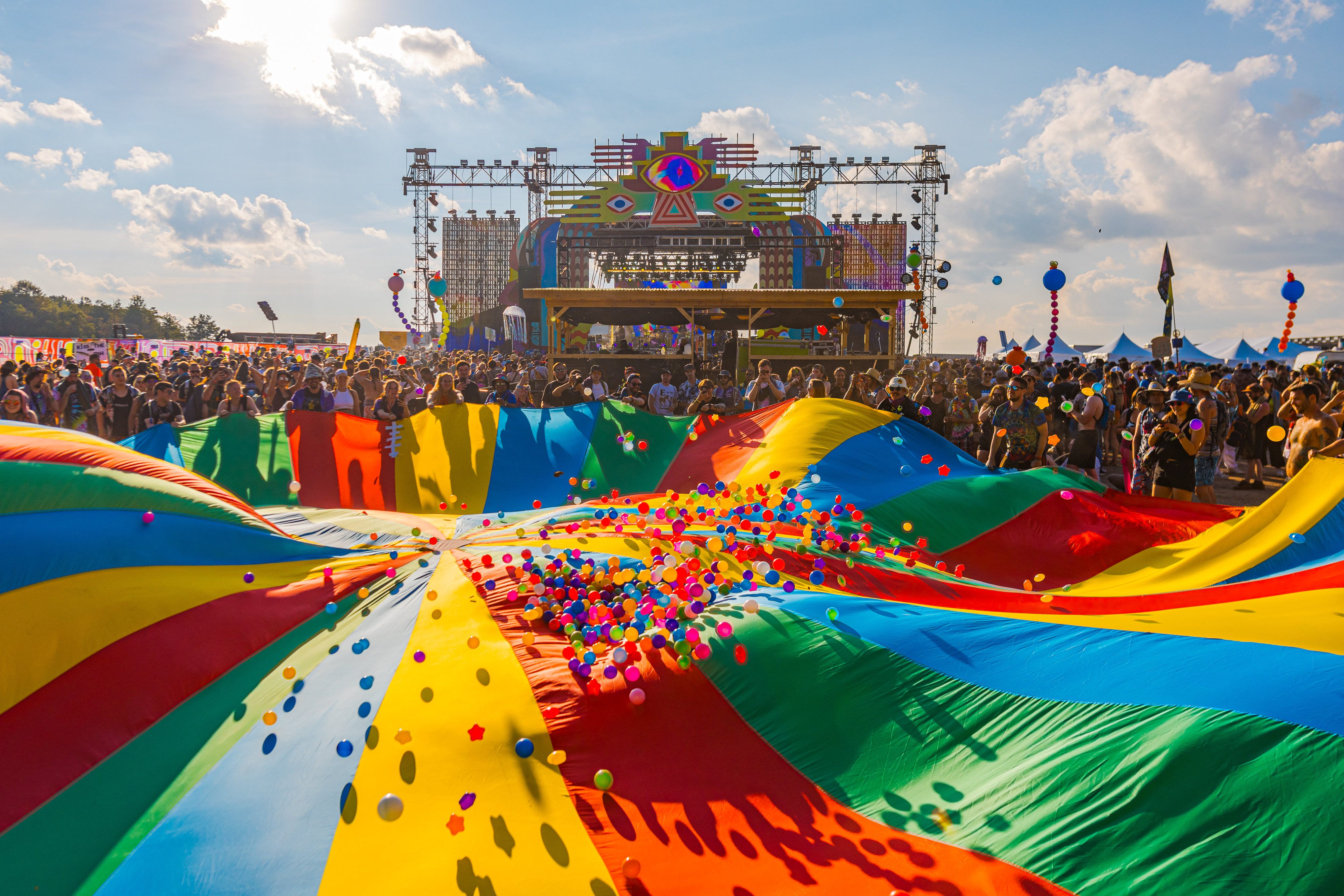 LP☆LIGHT MUSIC CONTEST'85/EAST WEST'85 LIVE～BELLZLLEB/BUCK