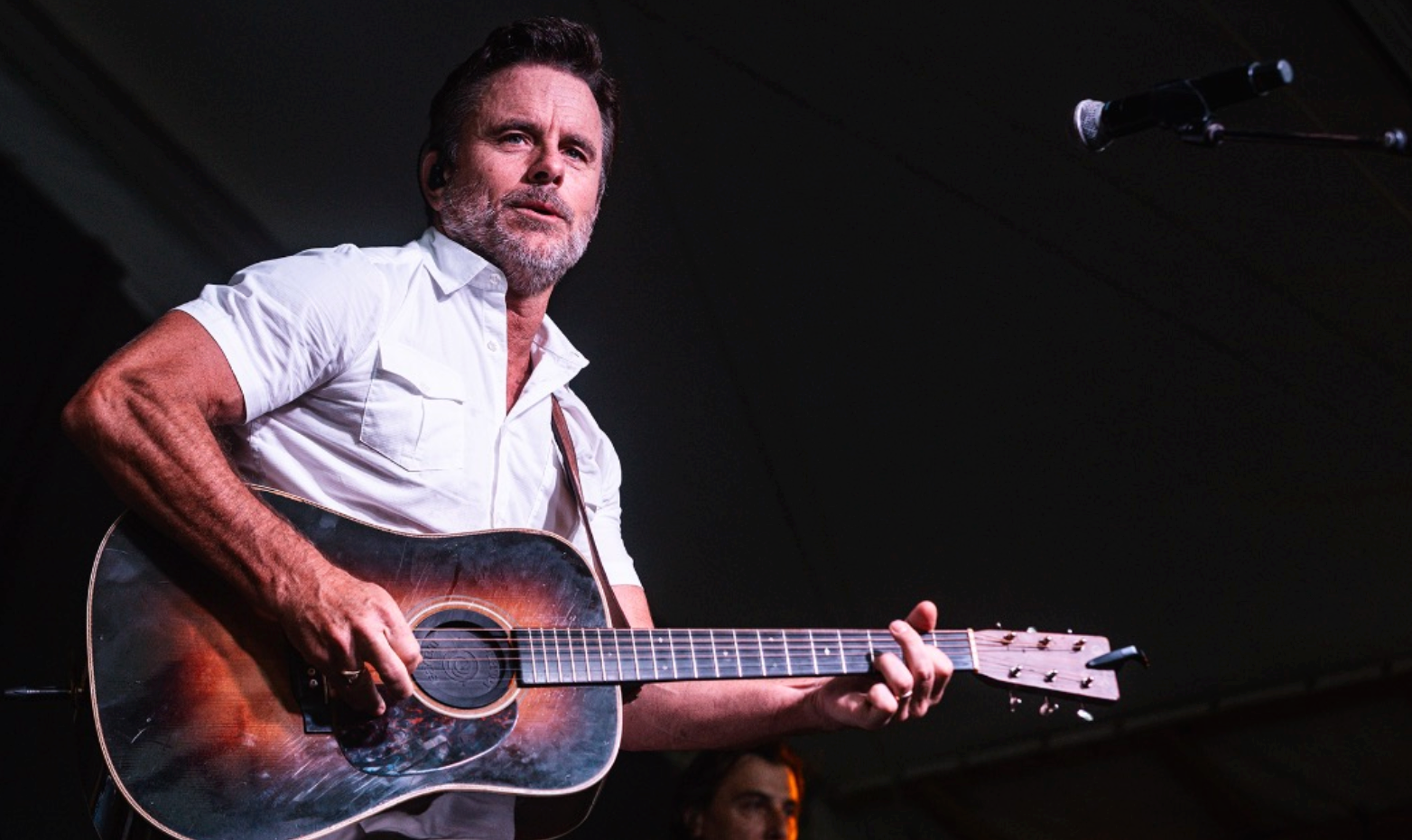 Charles Esten