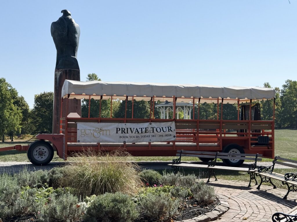 Landmarks & Lunch Trolley Tour