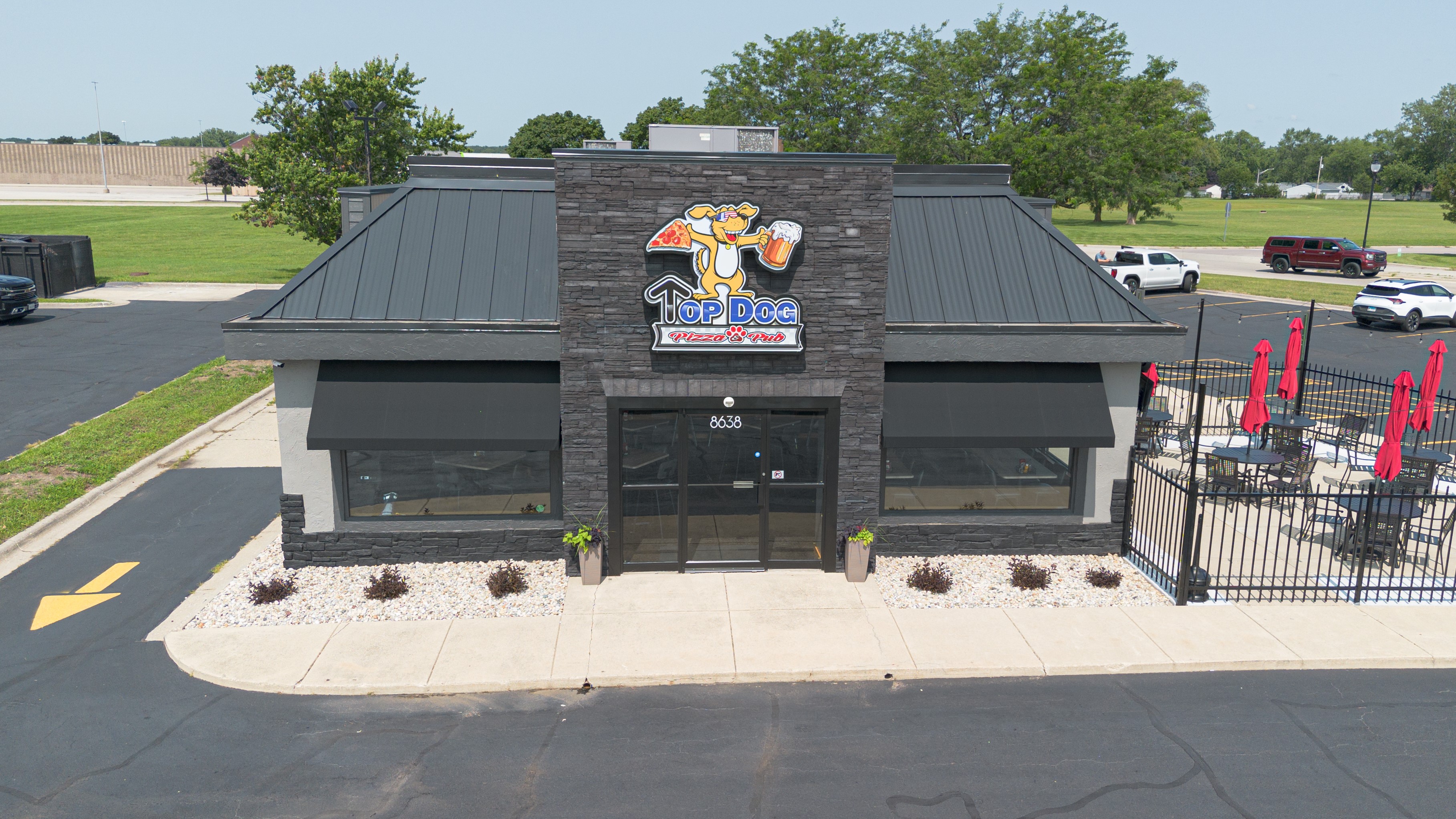 Top Dog Pizza & Pub