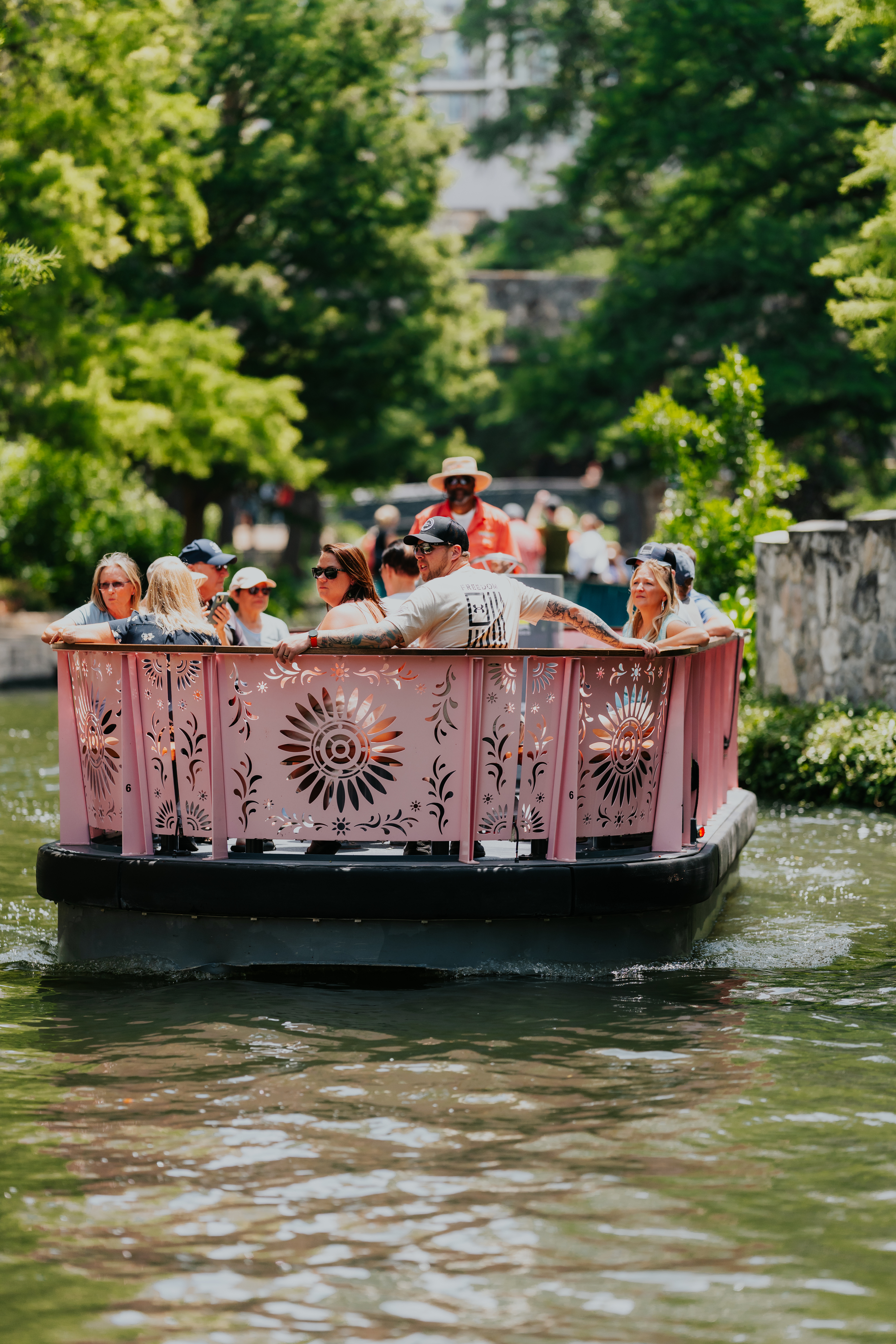 Traiga a Toda La Familia a San Antonio Estas Vacaciones de Primavera, image size:3162x4743