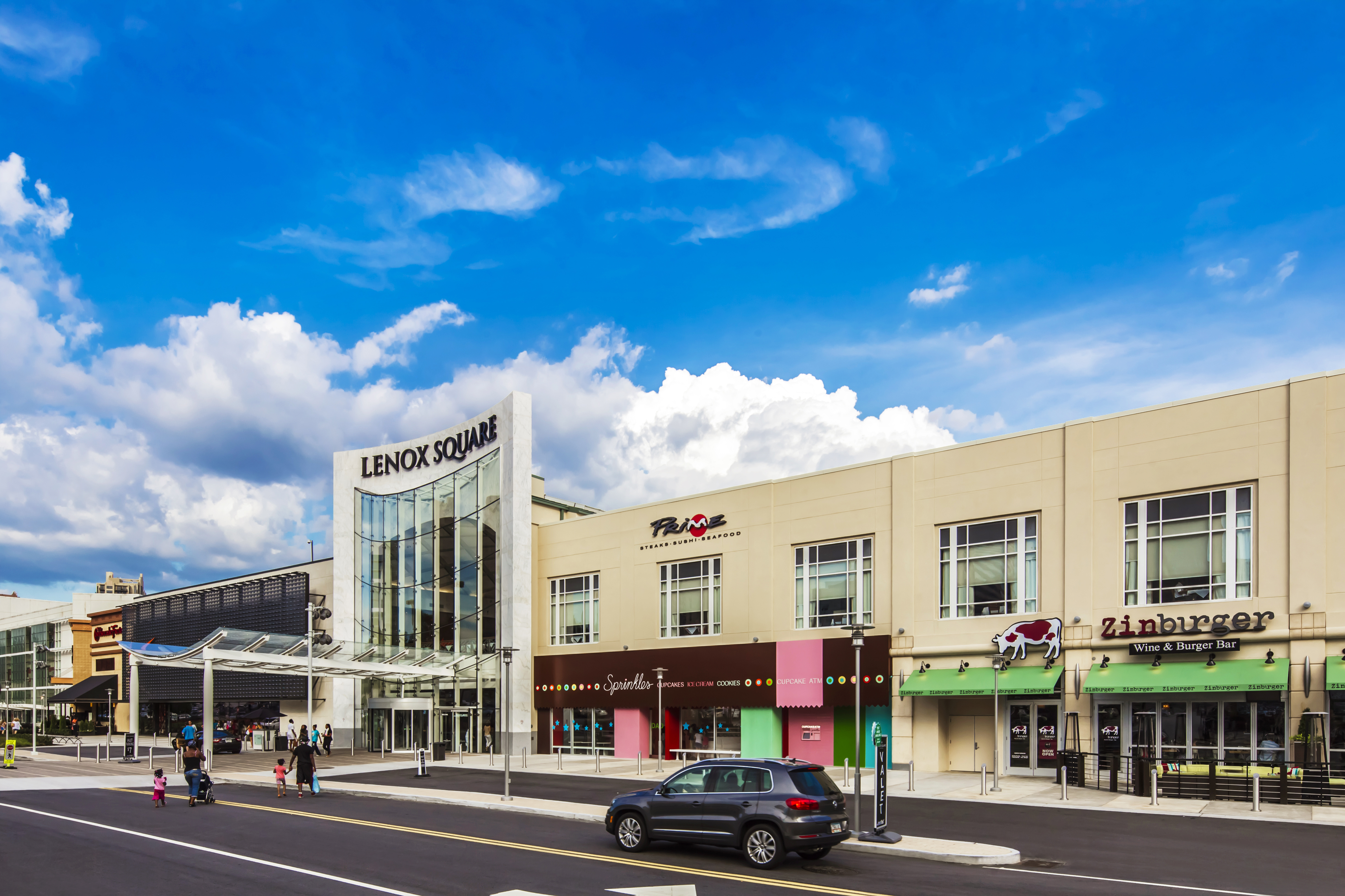 Lenox Square - Super regional mall in Atlanta, Georgia, USA 