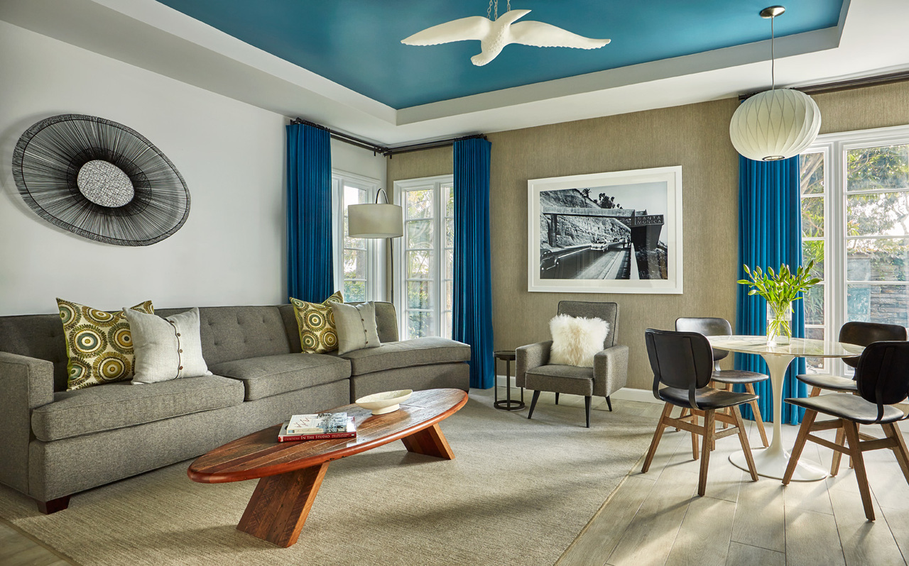 Bi-level Bungalow Bedroom