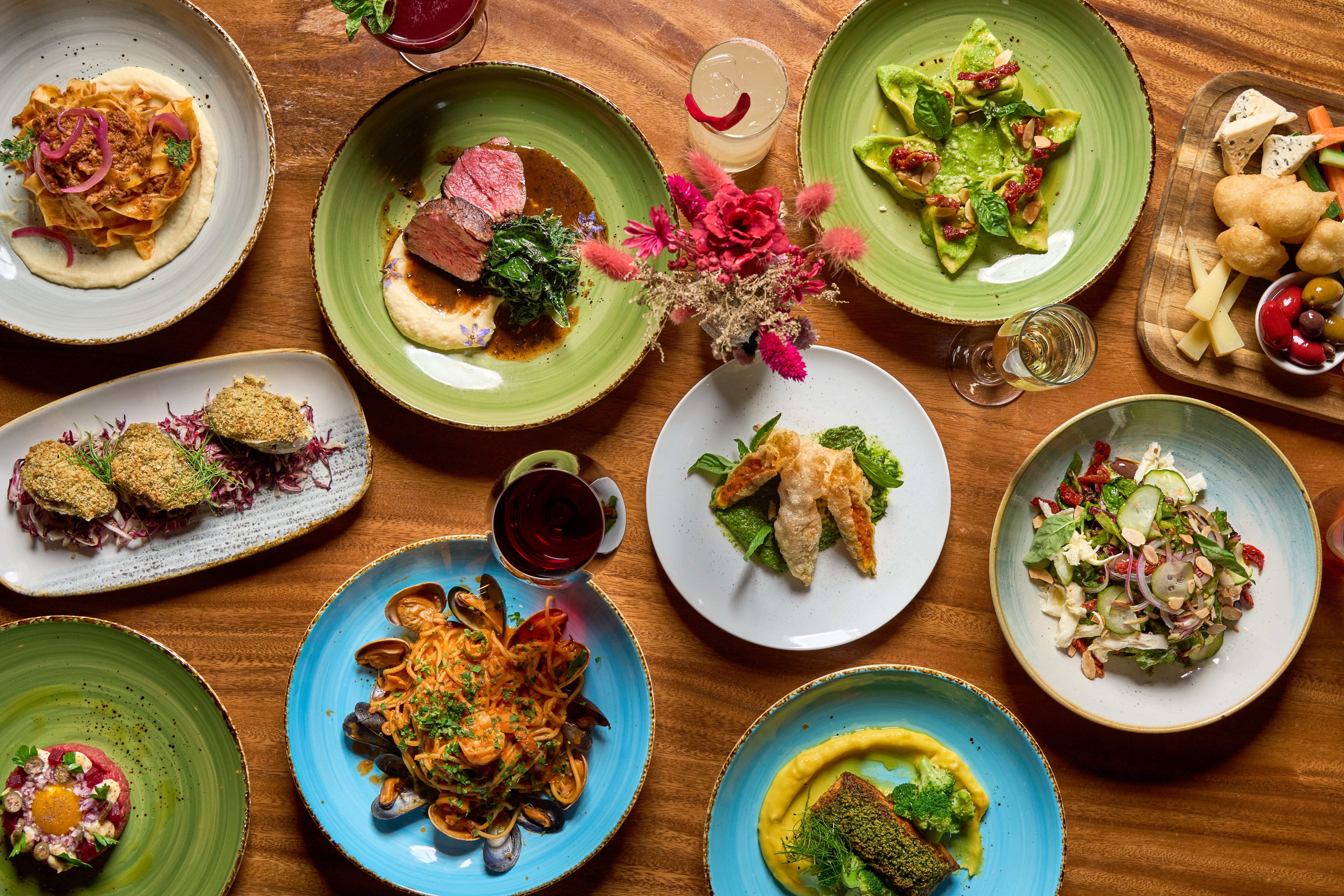 1212 Santa Monica Food