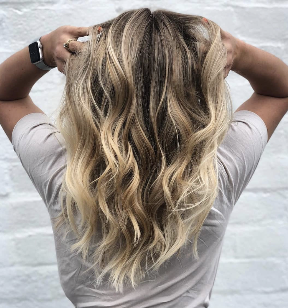 額入りサロン・ヘア