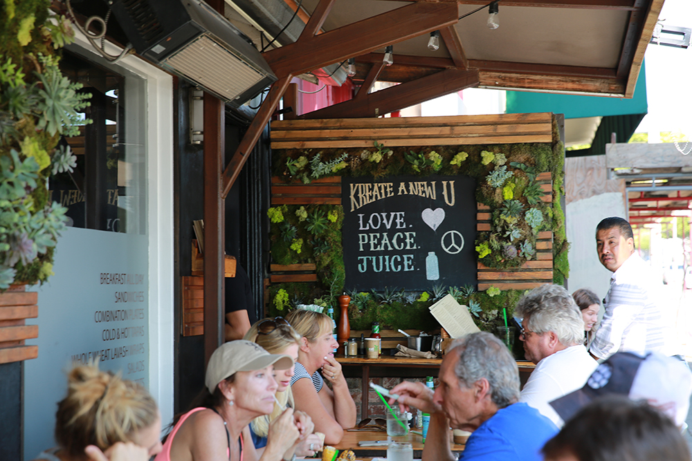 Kreation Kafe Essen im Freien
