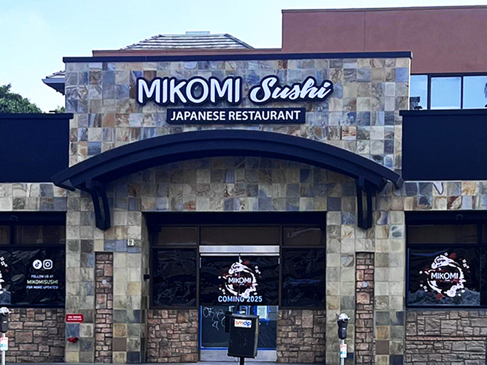 mikomi front
