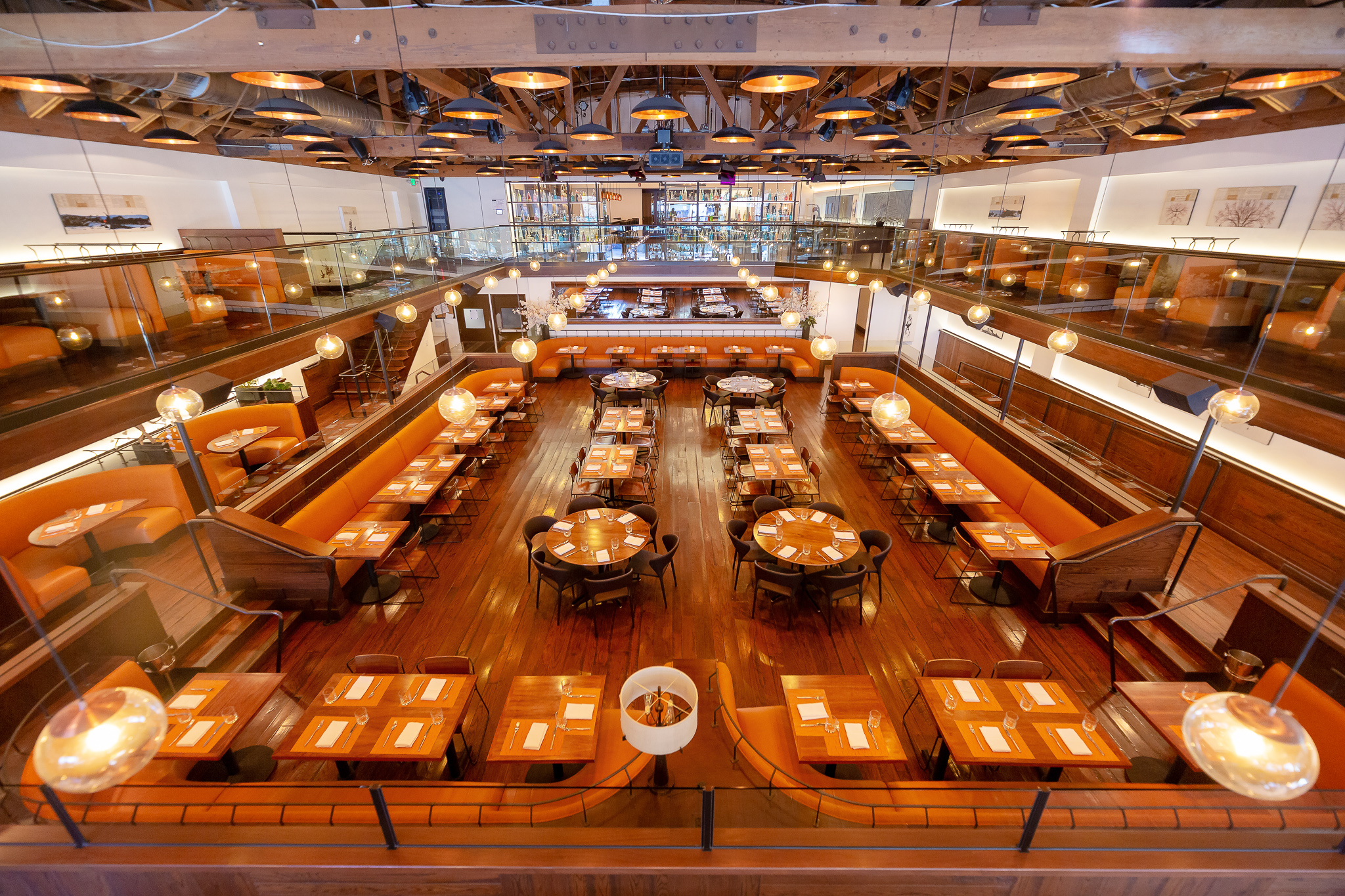 メインダイニングルーム