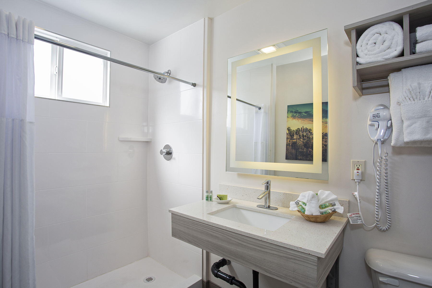A Standard Guest Room Bathroom