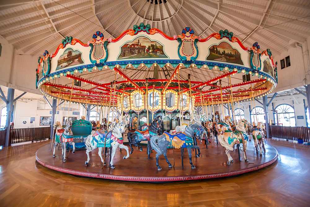 Santa Monica Pier carousel building