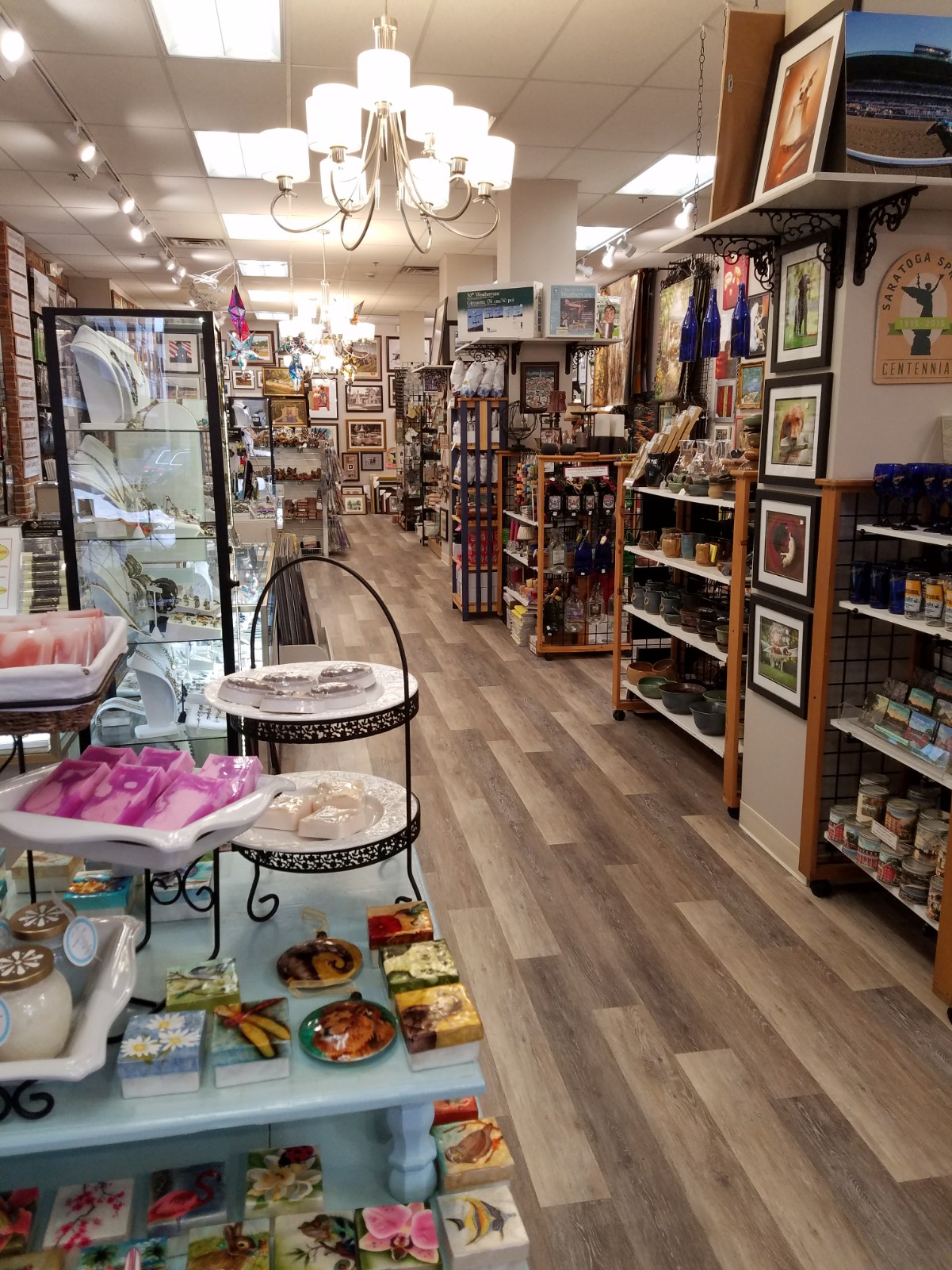 Unique Stores Near Saratoga For Fun Gifts & Great Shopping Finds