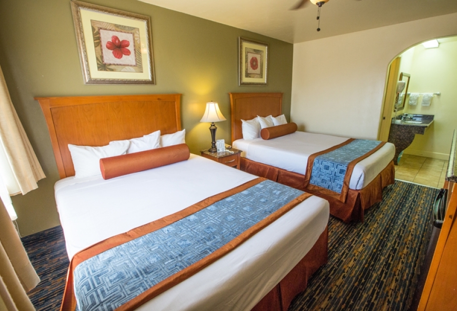 Beachwalker Inn u0026 Suites