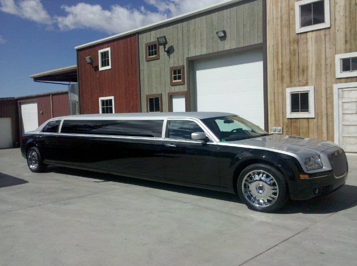 Limousine And Airport Car Service In Metropark, Nj