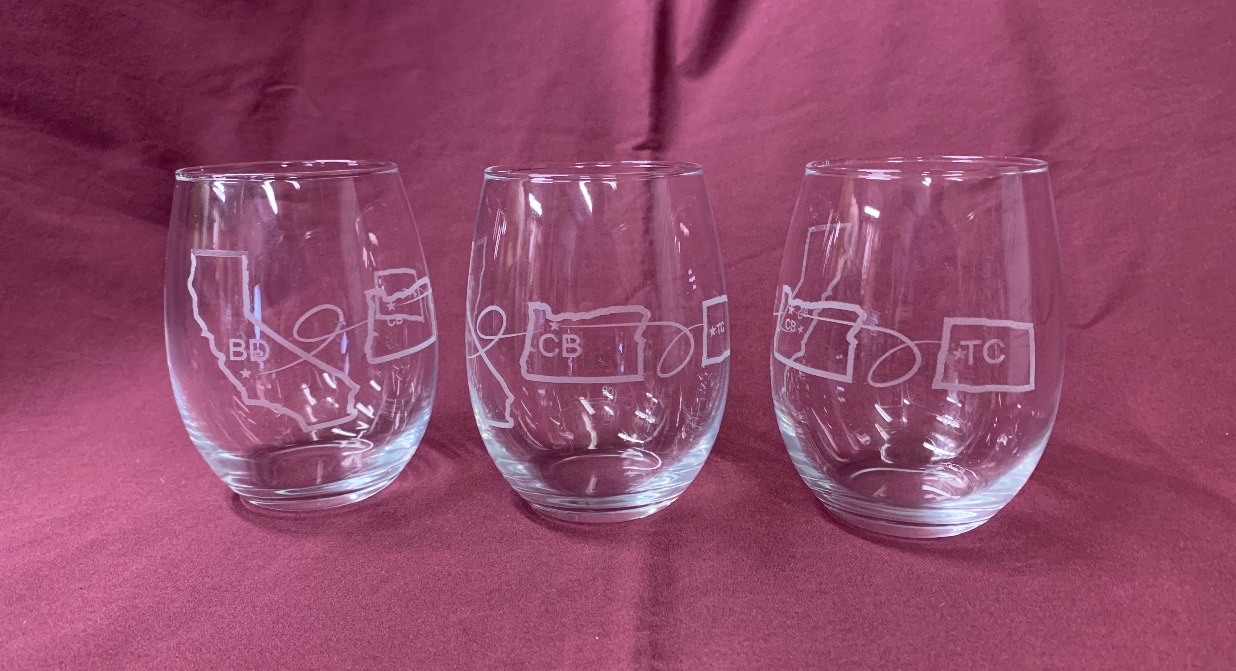 Personalized Stemless Wine Glasses - Etched Wine Glasses are the Best Gifts  for Couples, Custom Etched Wine Glass, Design: K3