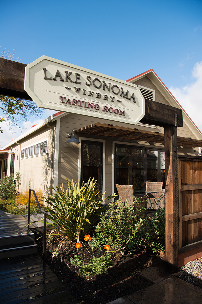Lake Sonoma Winery
