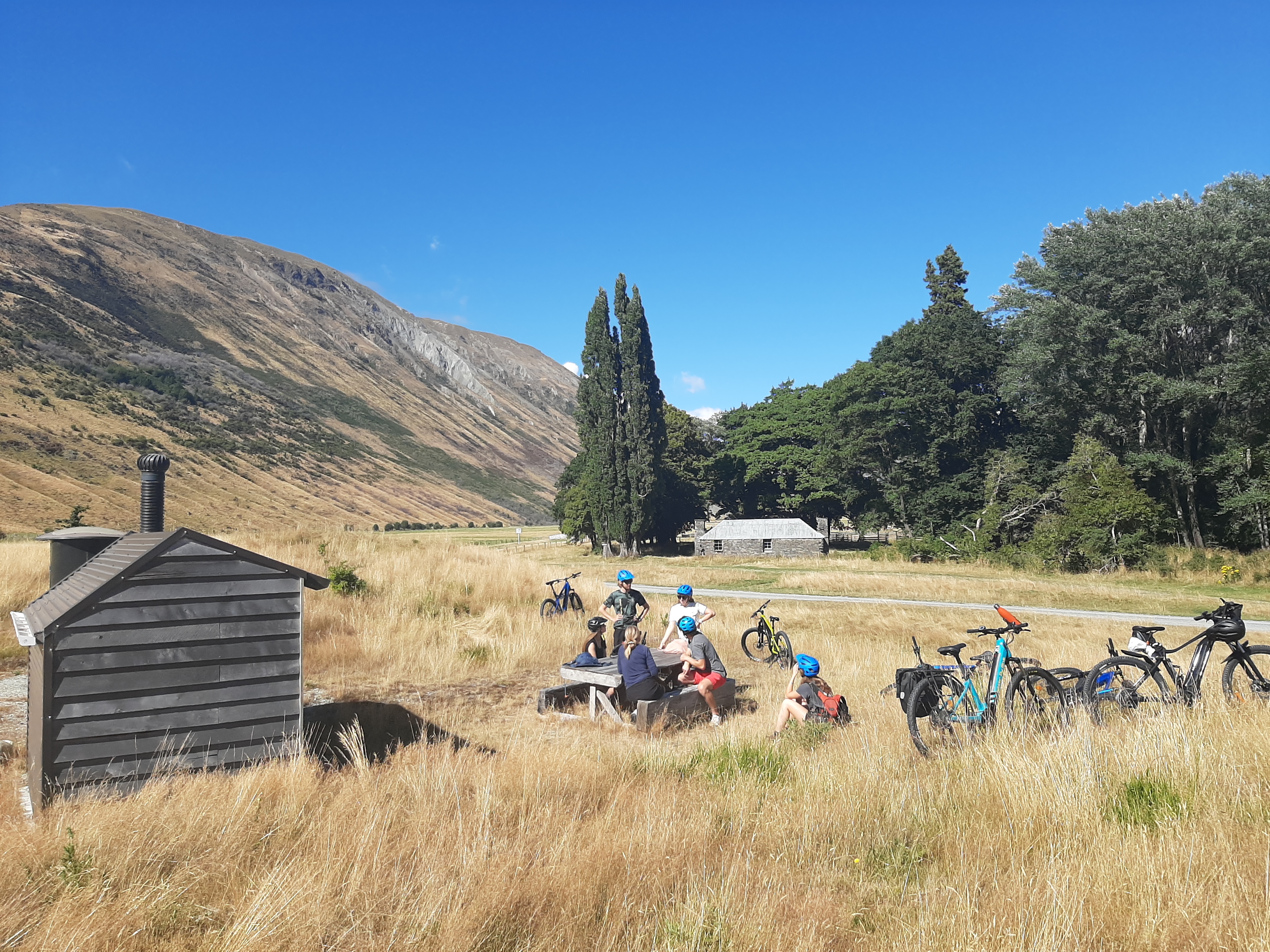 Around the mountain online cycle trail