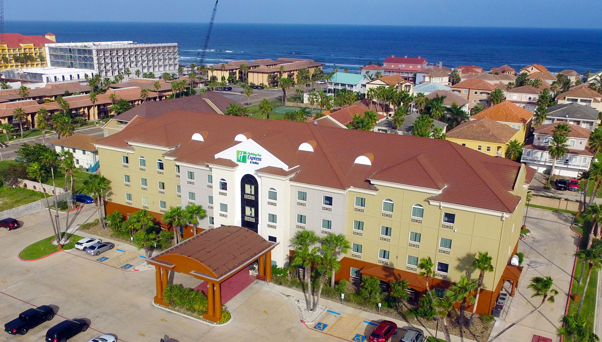 Holiday Inn Express Hotel & Suites