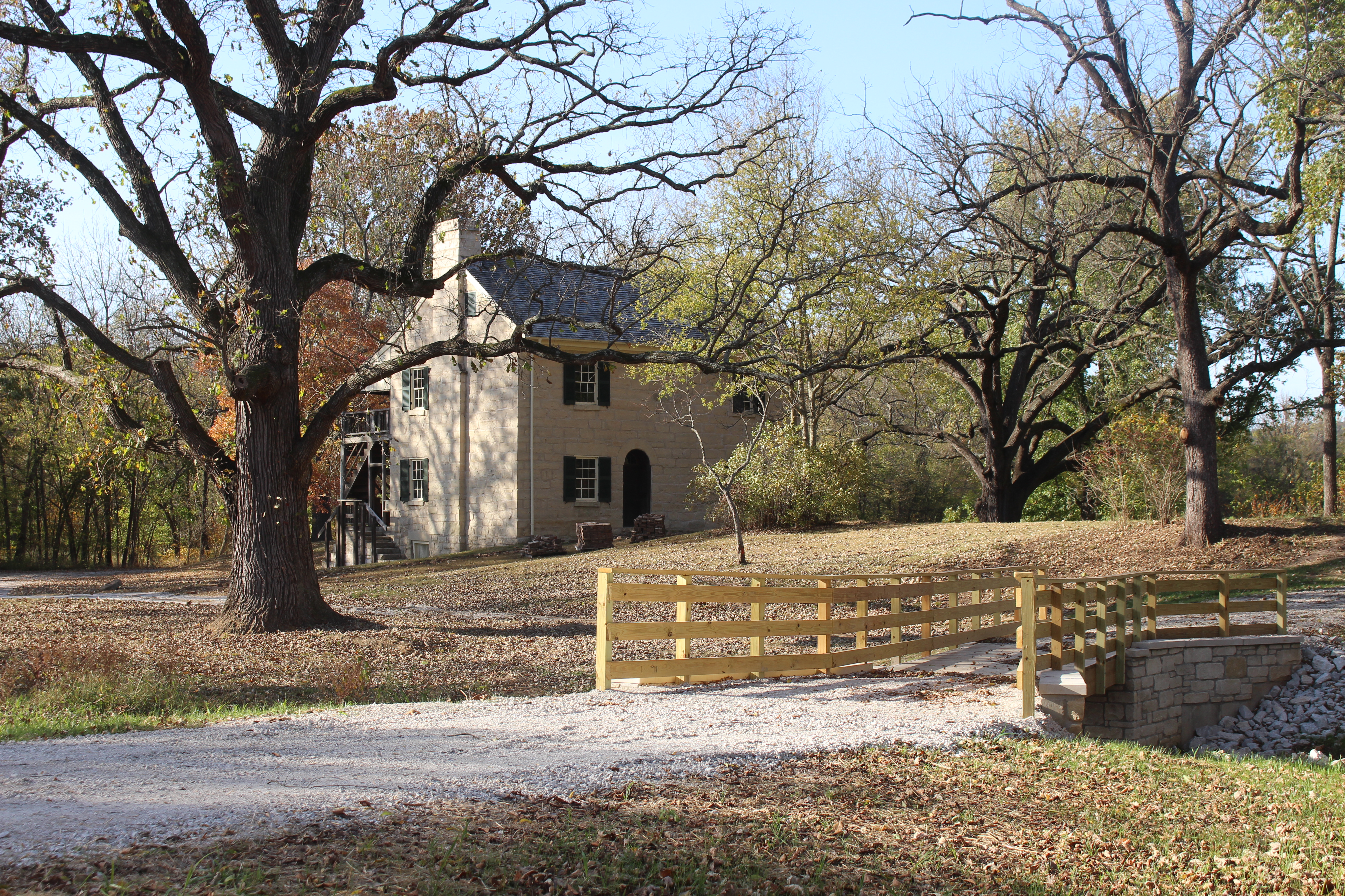 ぽんず　House on the hill Hays Home at Matson Hill Park