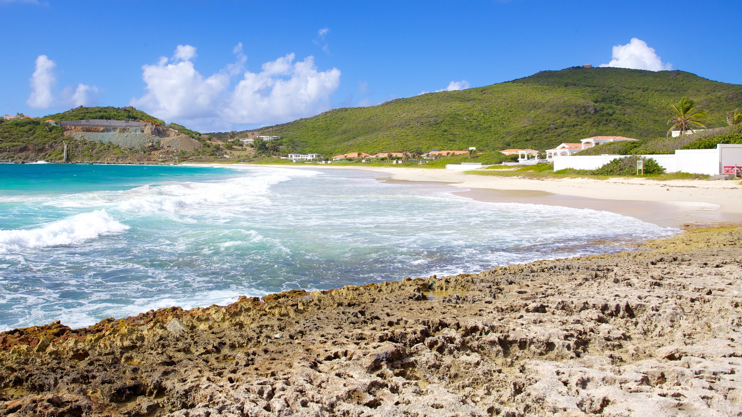 Discover Guana Bay Beach, St. Maarten: A Tropical Paradise Awaits