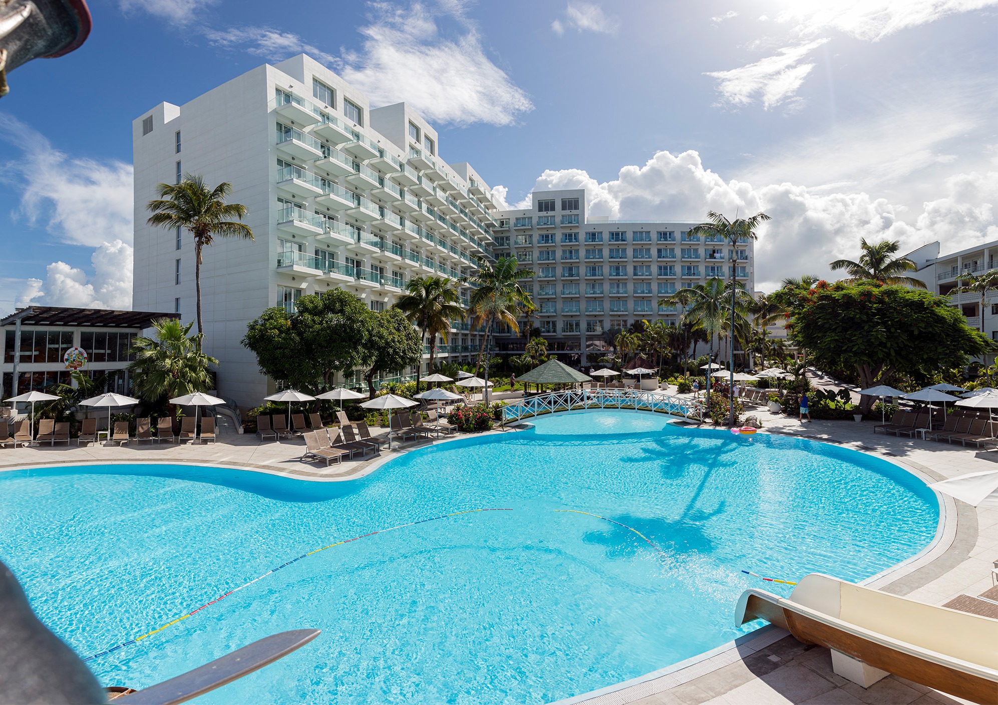 Sonesta Maho Beach Resort, Casino & Spa