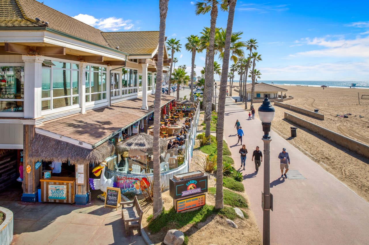 Sandys Huntington Beach Christmas 2022 Sandy's Beach Shack
