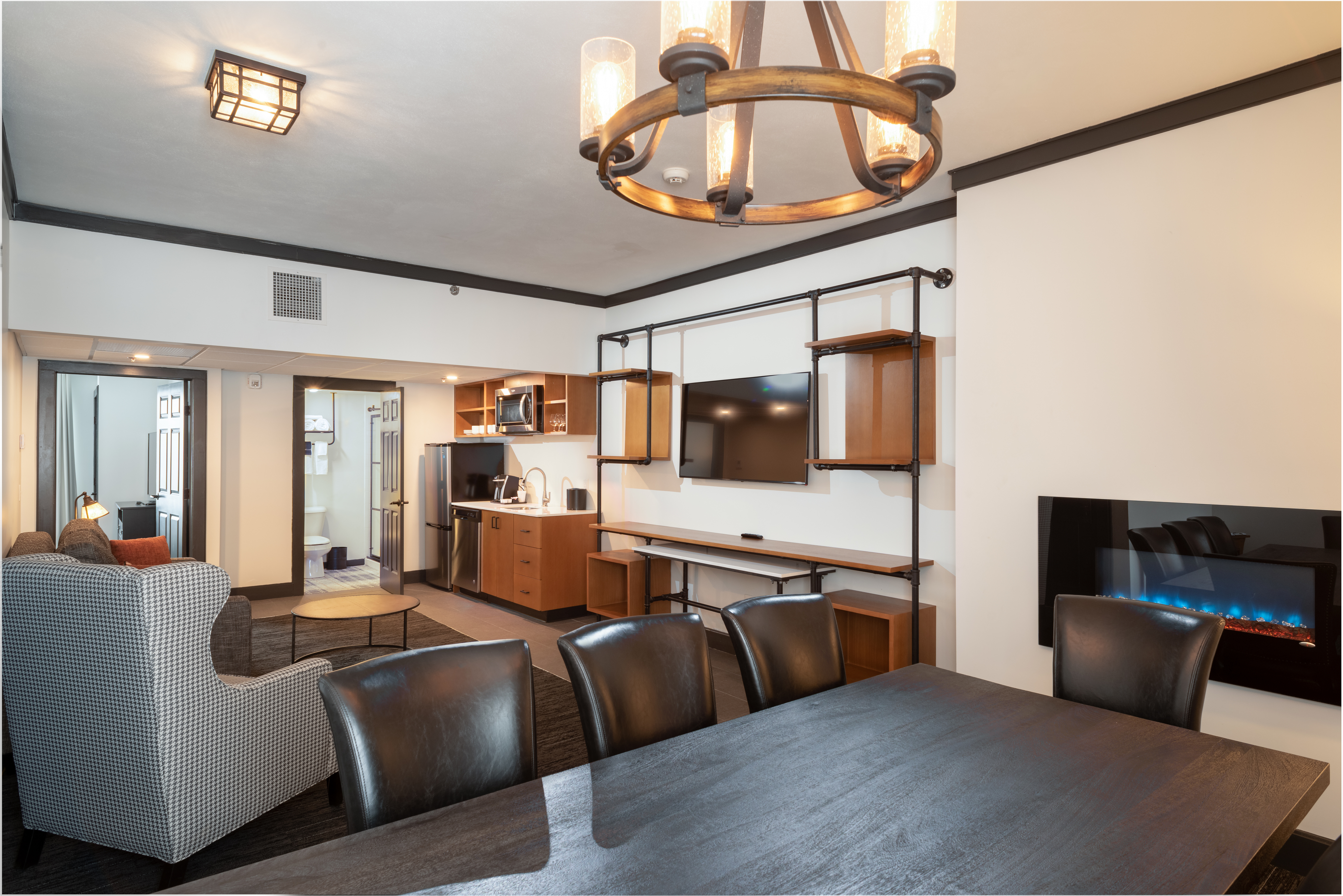 Craftsman Inn & Suites