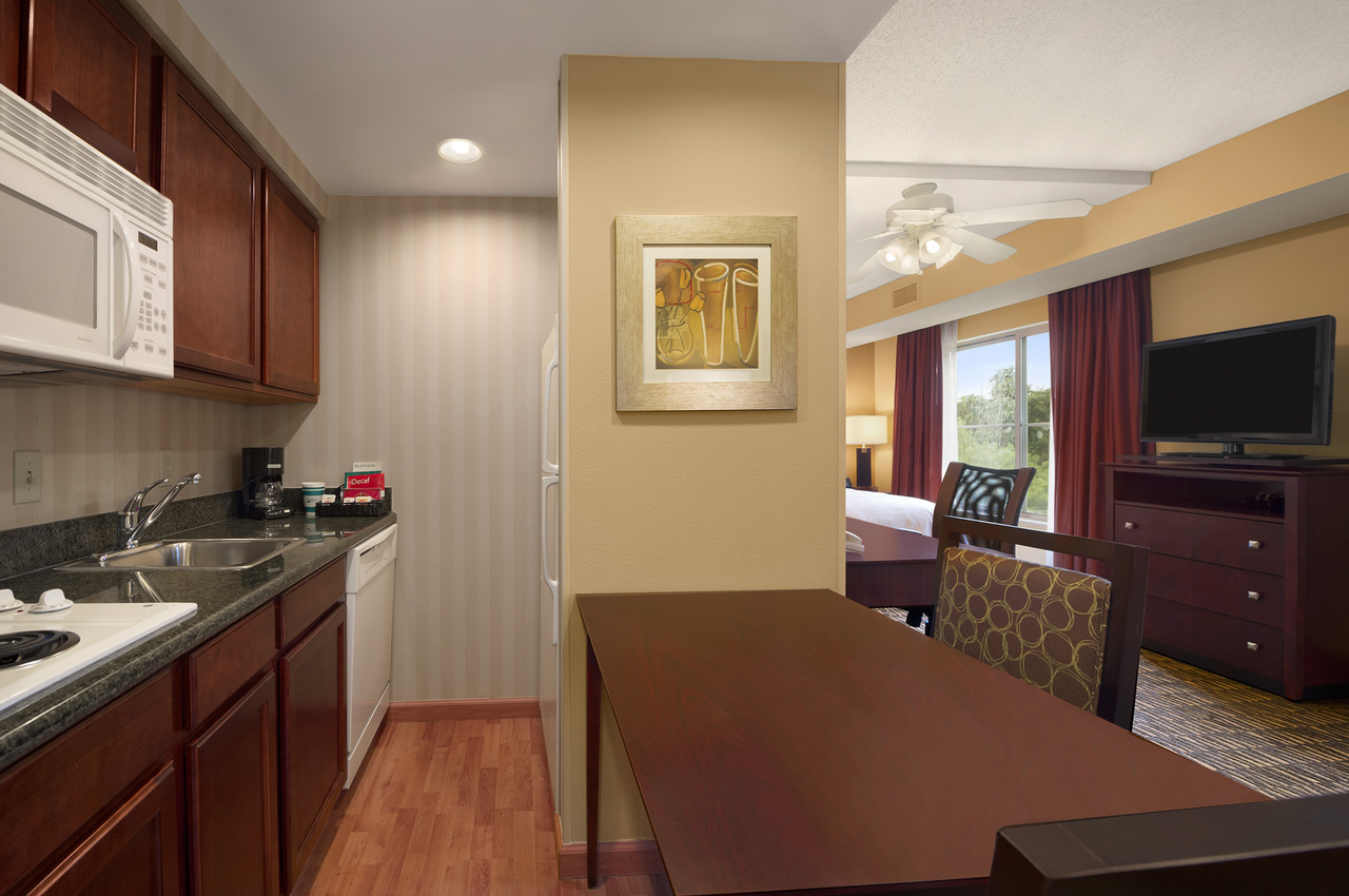 hotels with 2 bedroom suites in tampa florida