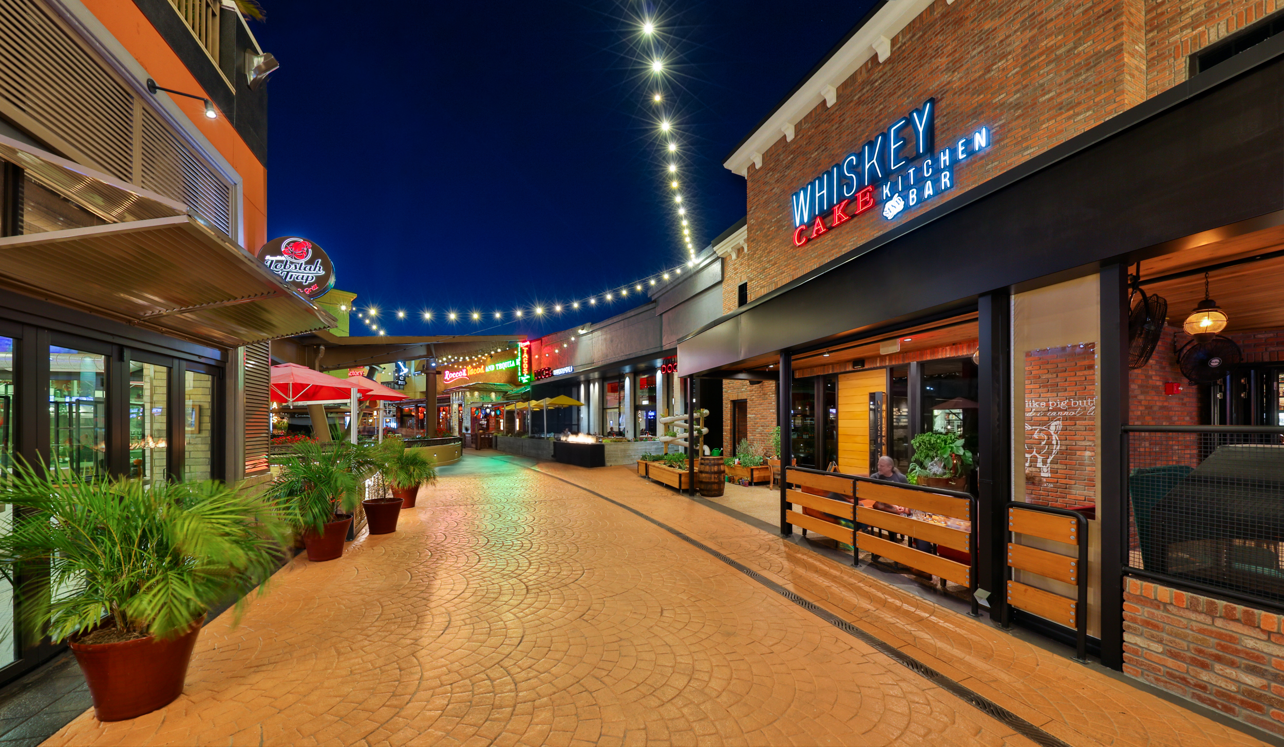 International Plaza and Bay Street Mall, Tampa, FL Stock Photo - Alamy