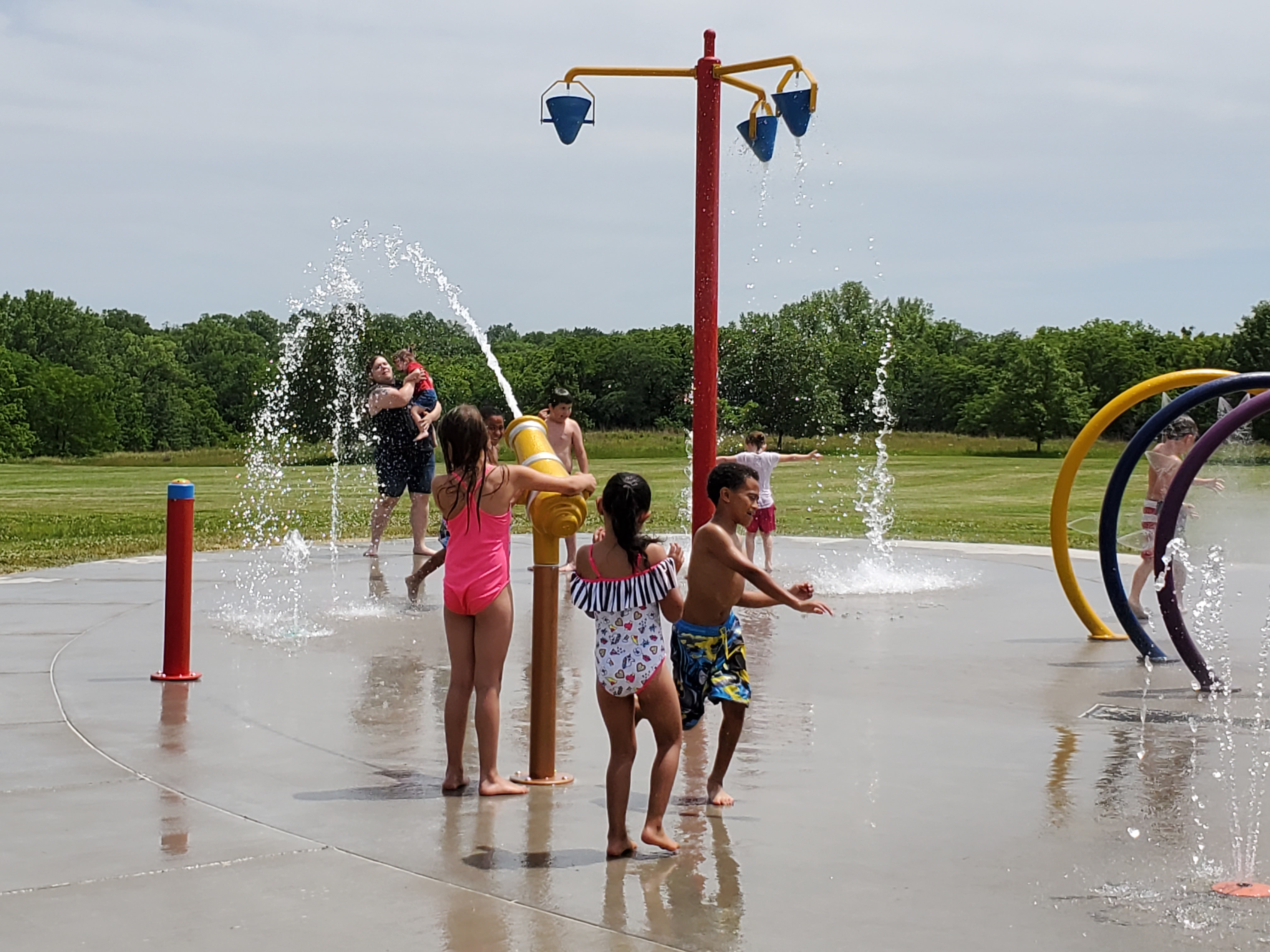 Spray & Splash Pads