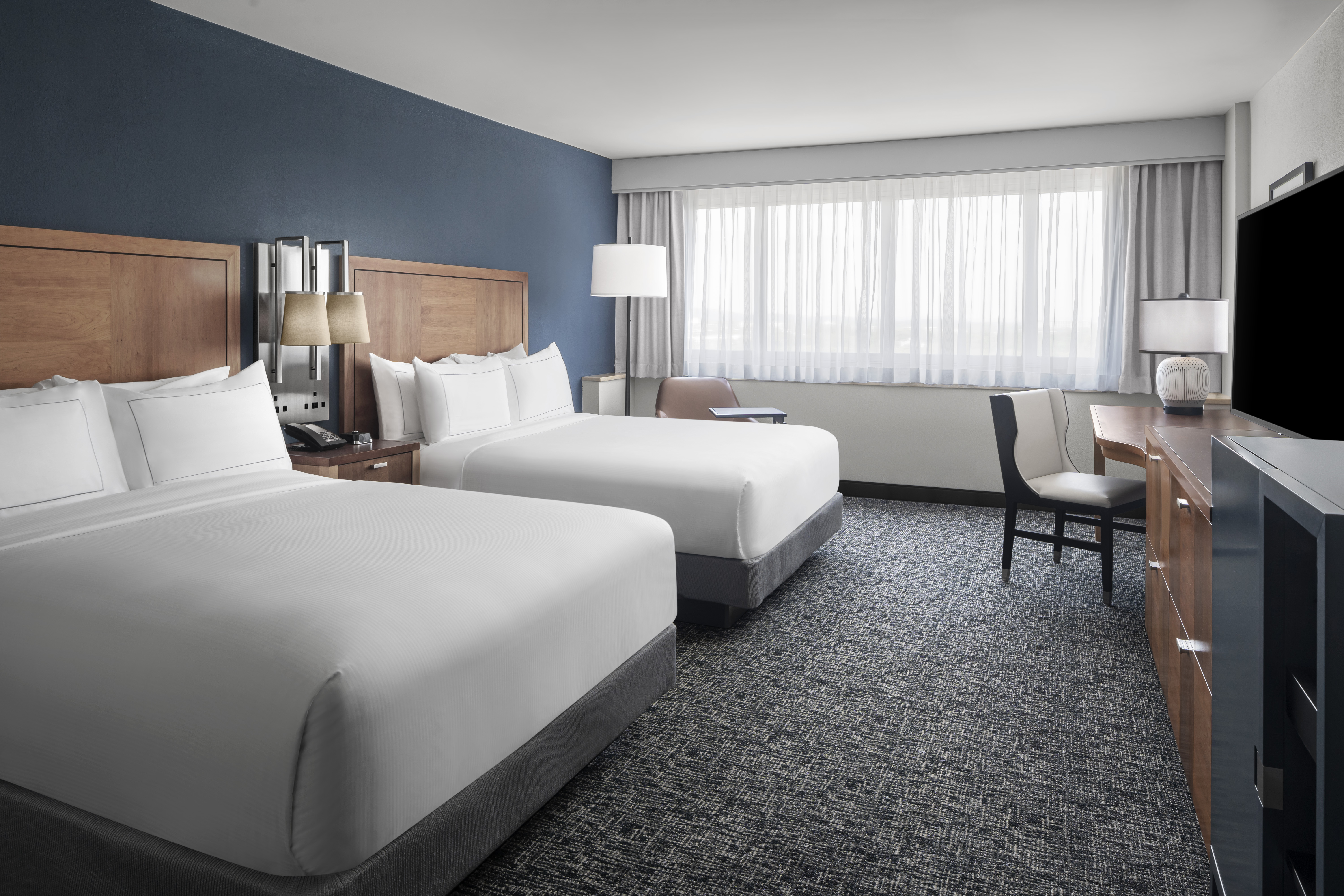 the Alloy King of Prussia - a DoubleTree by Hilton Rooms: Pictures