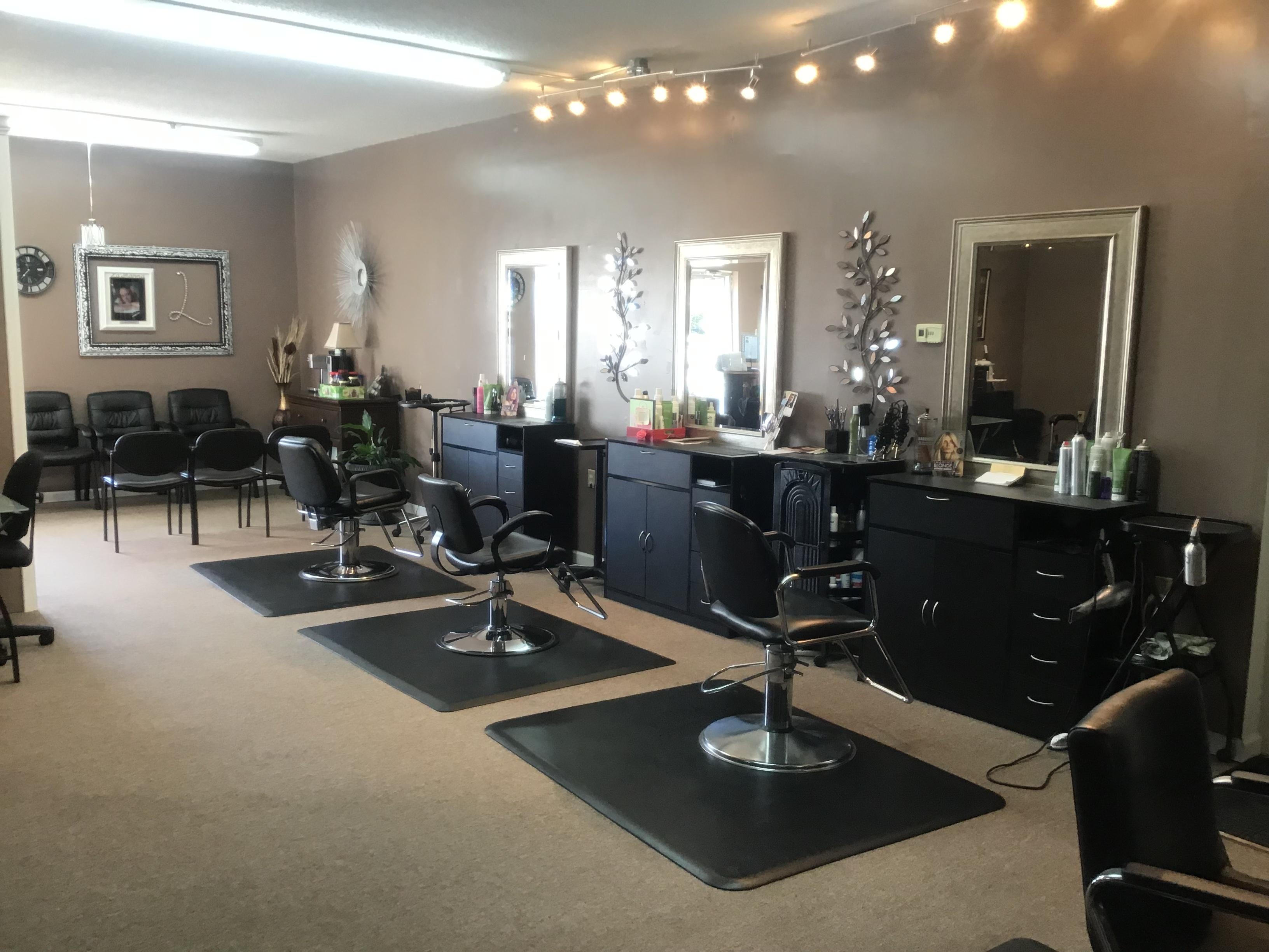 hair salon williamsburg va new town - Maryrose Ennis